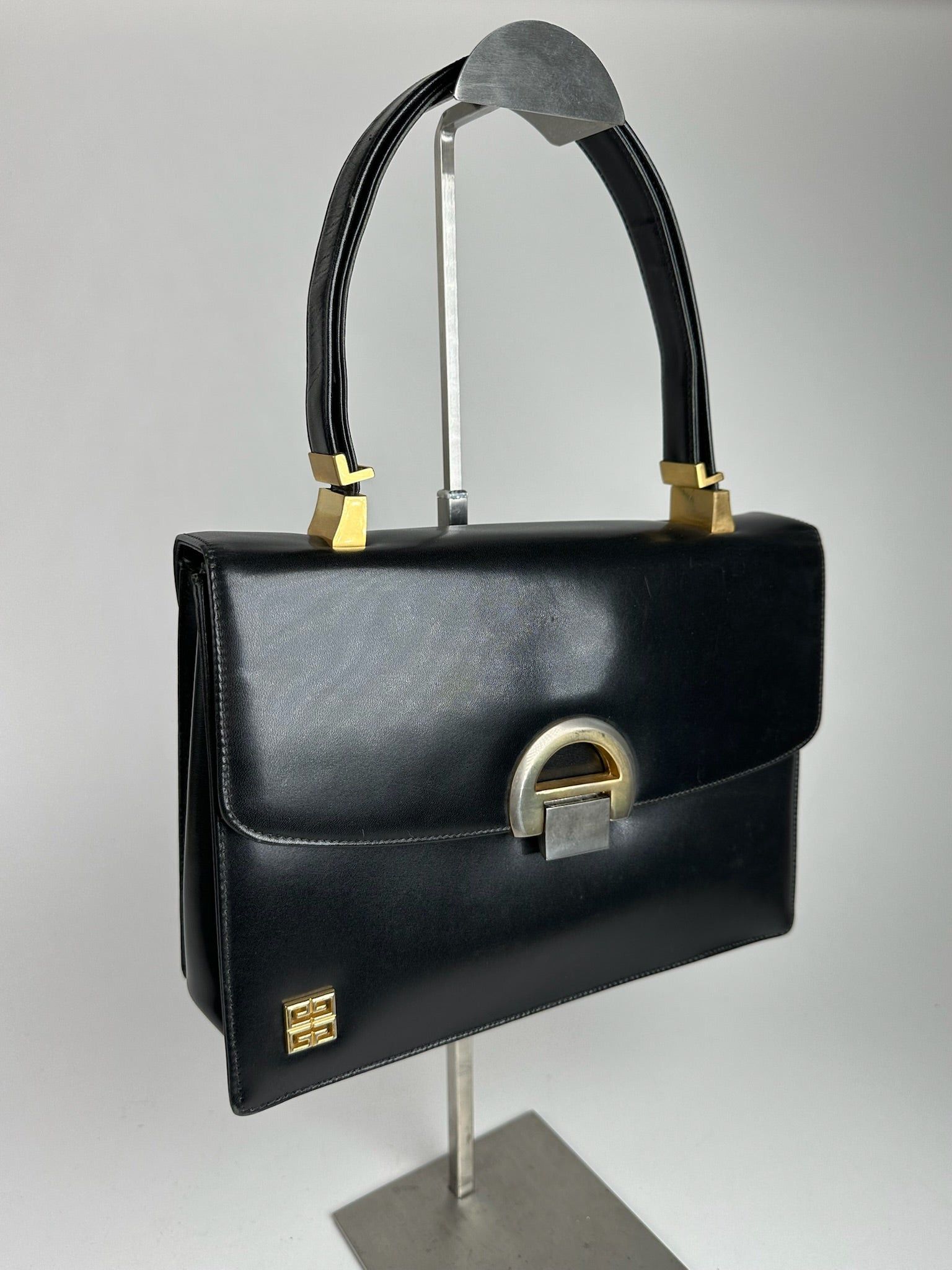 Givenchy Vintage 2Way Leather Bag black Size ONE SIZE - 10 Thumbnail