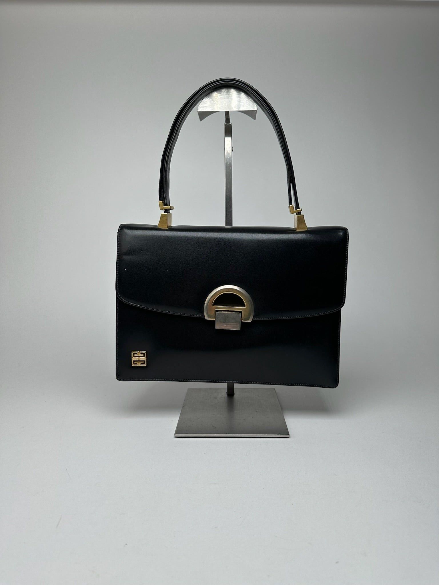 Givenchy Vintage 2Way Leather Bag black Size ONE SIZE - 11 Thumbnail