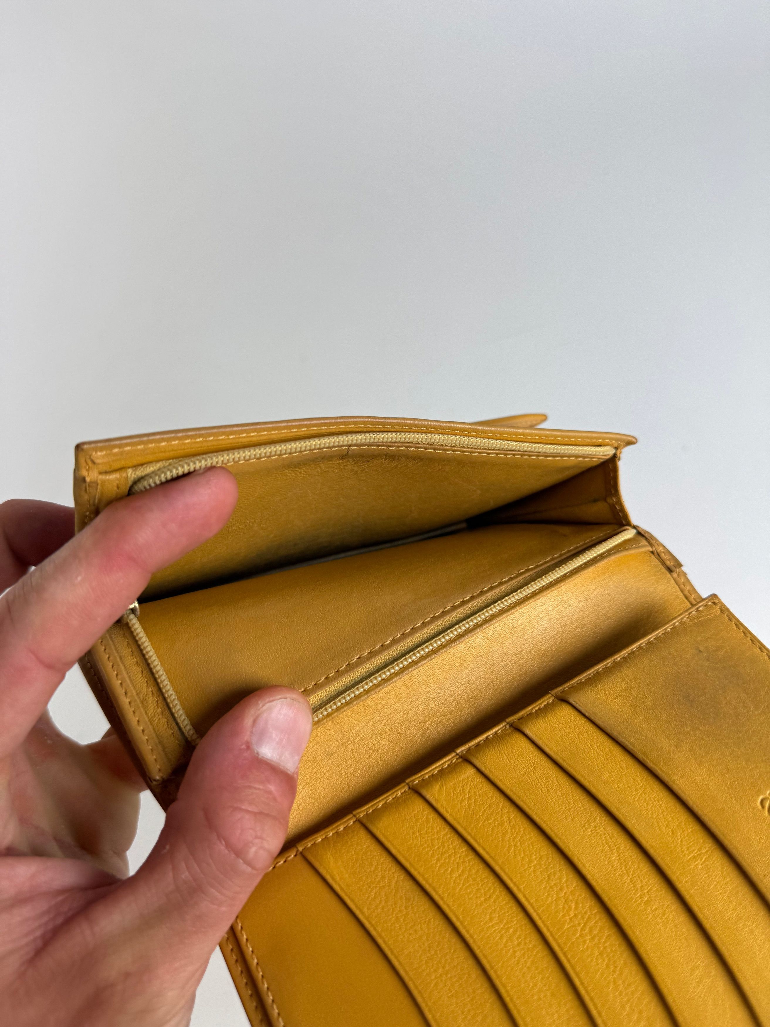 Loewe Vintage Madrid Leather Wallet Yellow Size ONE SIZE - 9 Thumbnail