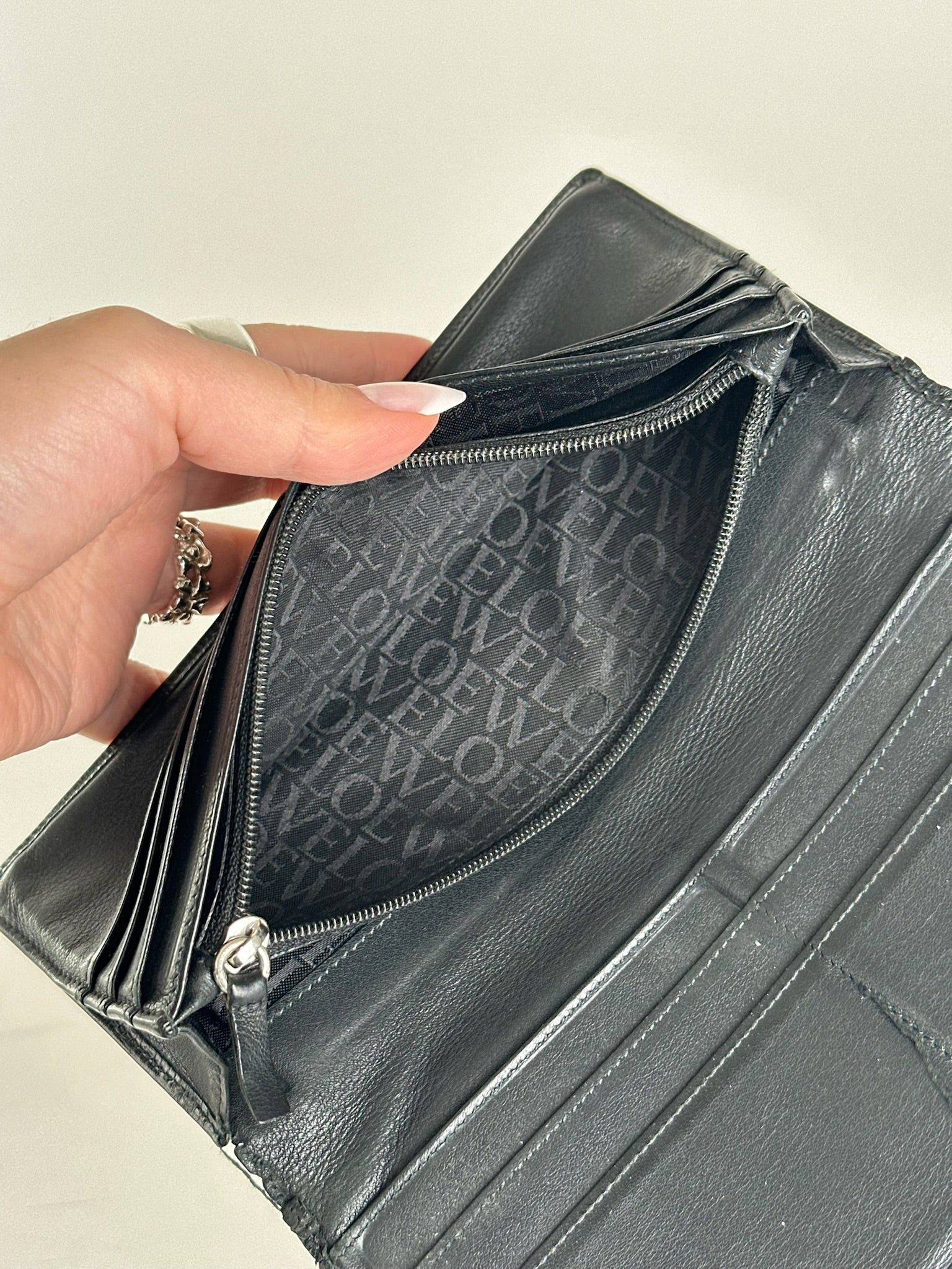 Loewe Vintage Madrid Leather ID holder black Size ONE SIZE - 5 Thumbnail