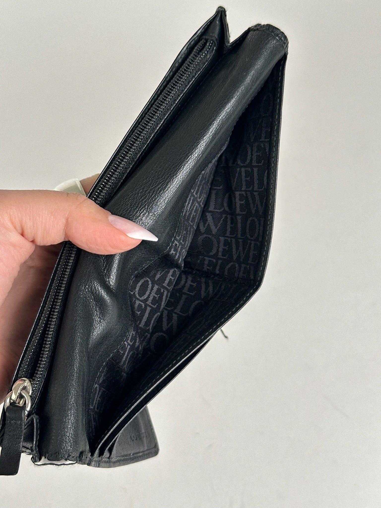 Loewe Vintage Madrid Leather ID holder black Size ONE SIZE - 4 Thumbnail