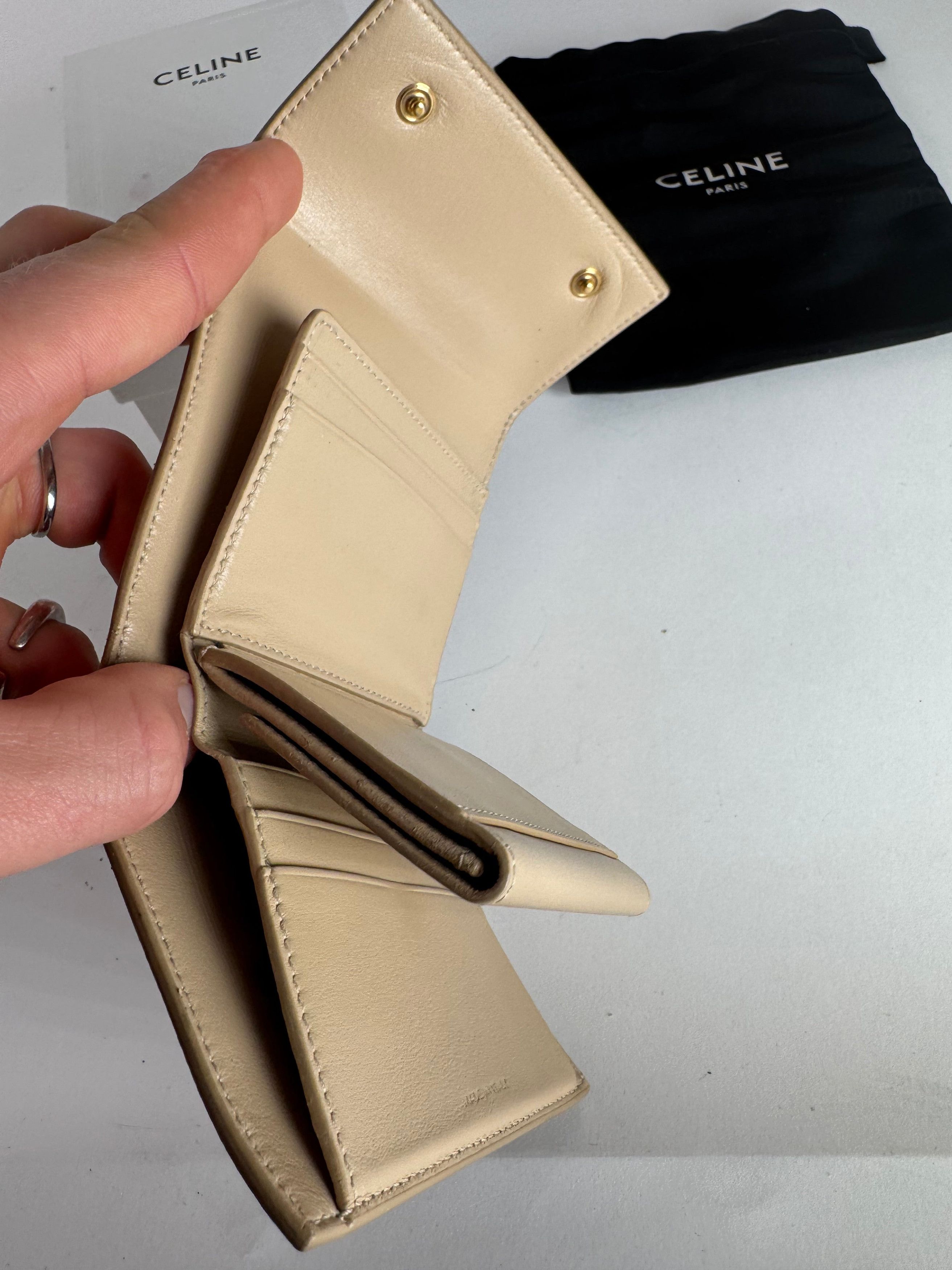 Celine Vintage Paris Leather Walket beige Size ONE SIZE - 11 Thumbnail