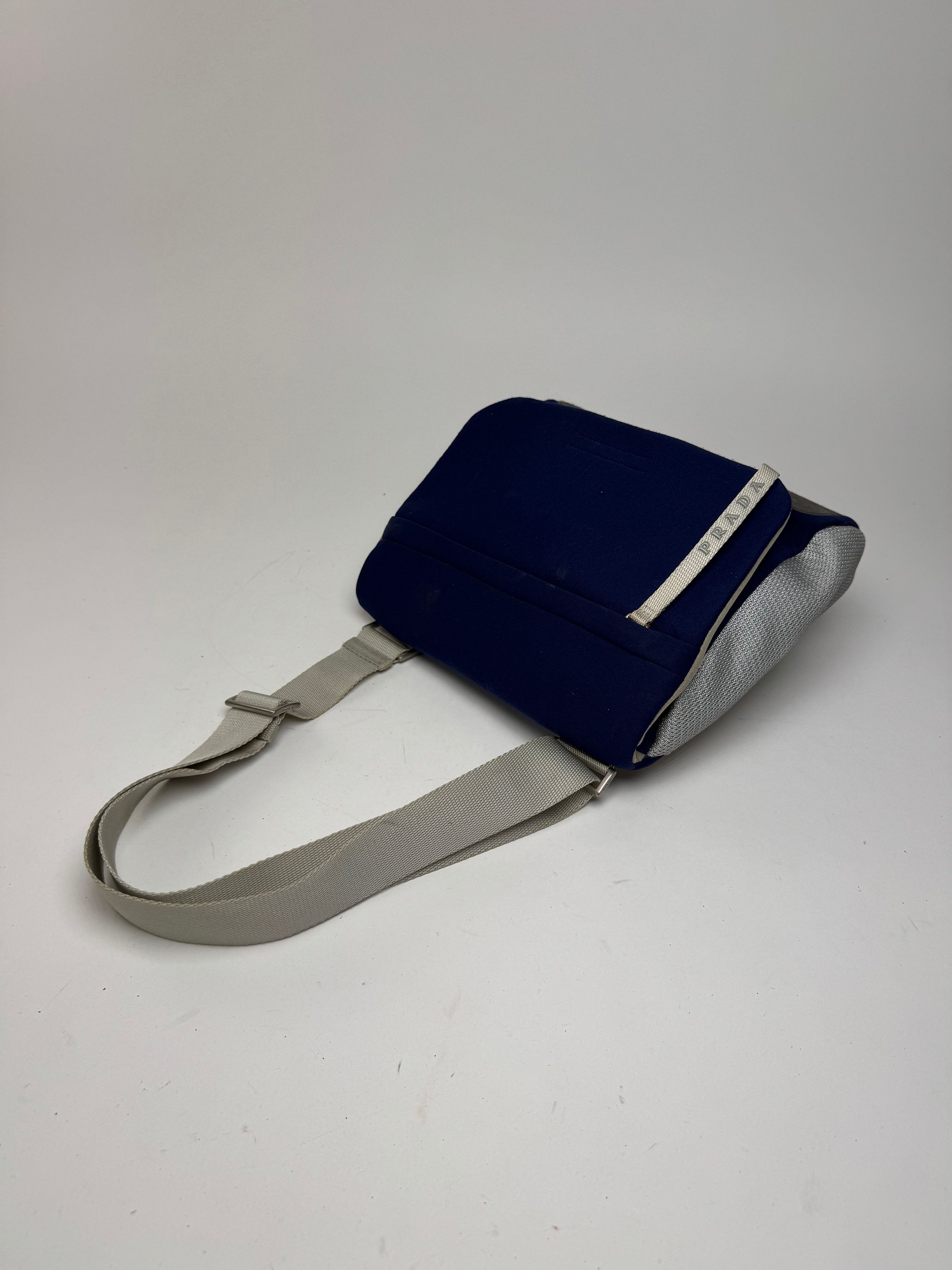 Prada Vintage sport Neopren bag Size ONE SIZE - 10 Thumbnail