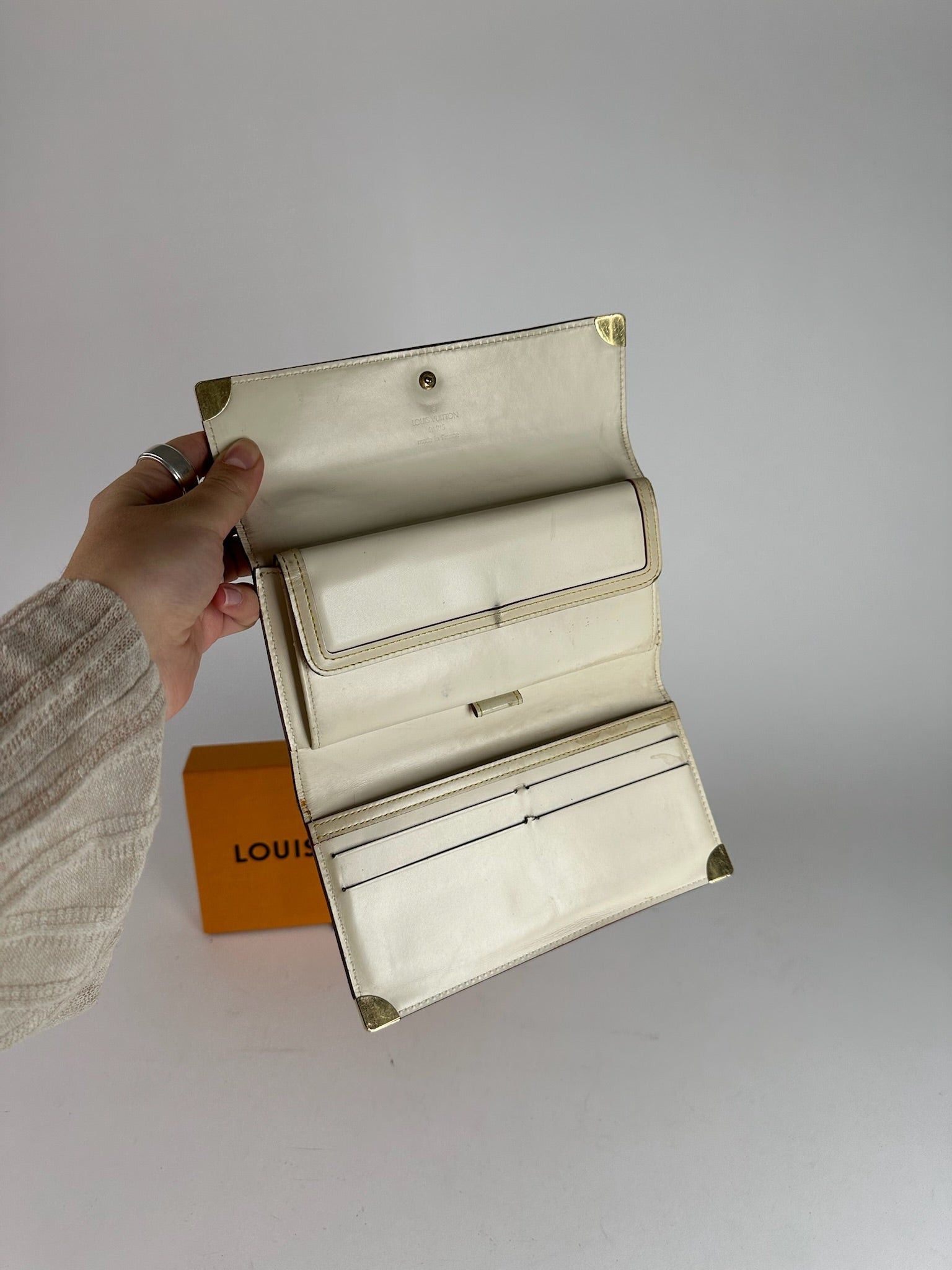 Louis Vuitton Vintage leather wallet white Size ONE SIZE - 10 Thumbnail