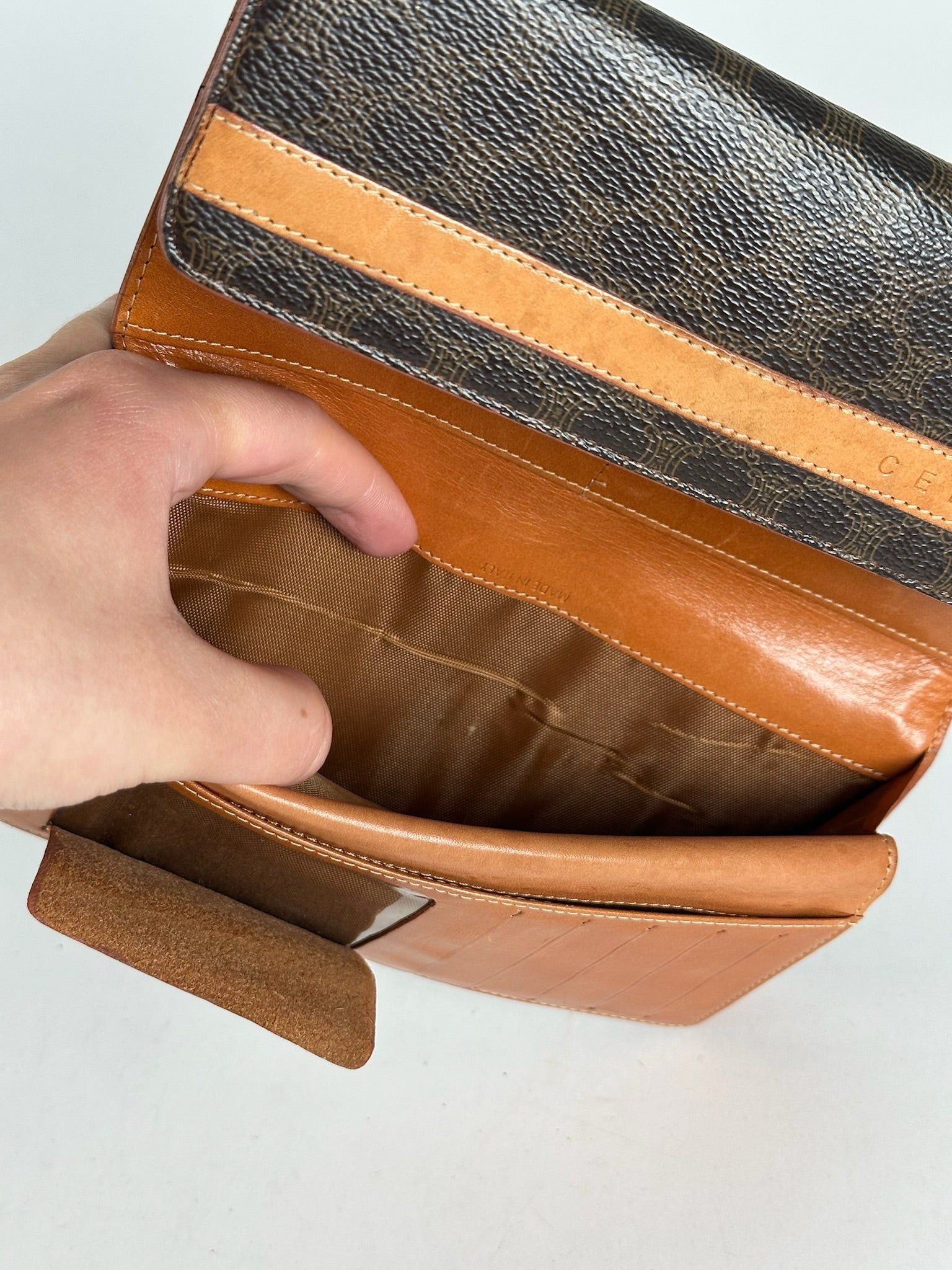 Celine Vintage Triomphe Leather Monogram Wallet Brown Size ONE SIZE - 9 Thumbnail