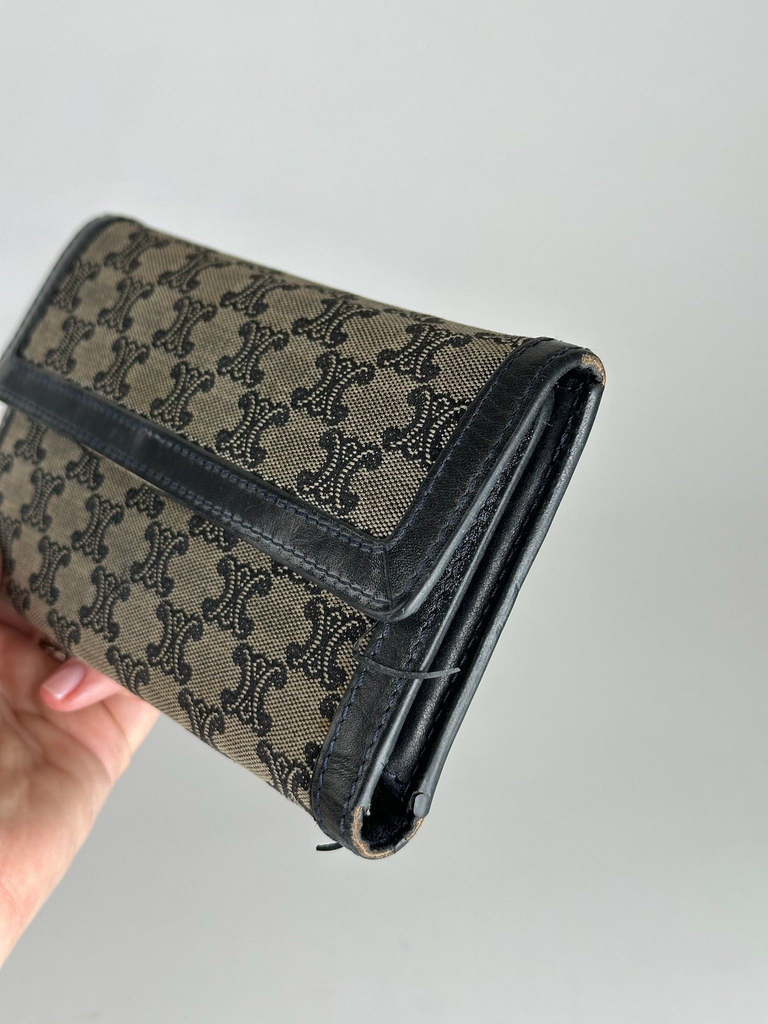 Celine Vintage Paris Canvas Leather Monogram Wallet Size ONE SIZE - 5 Thumbnail