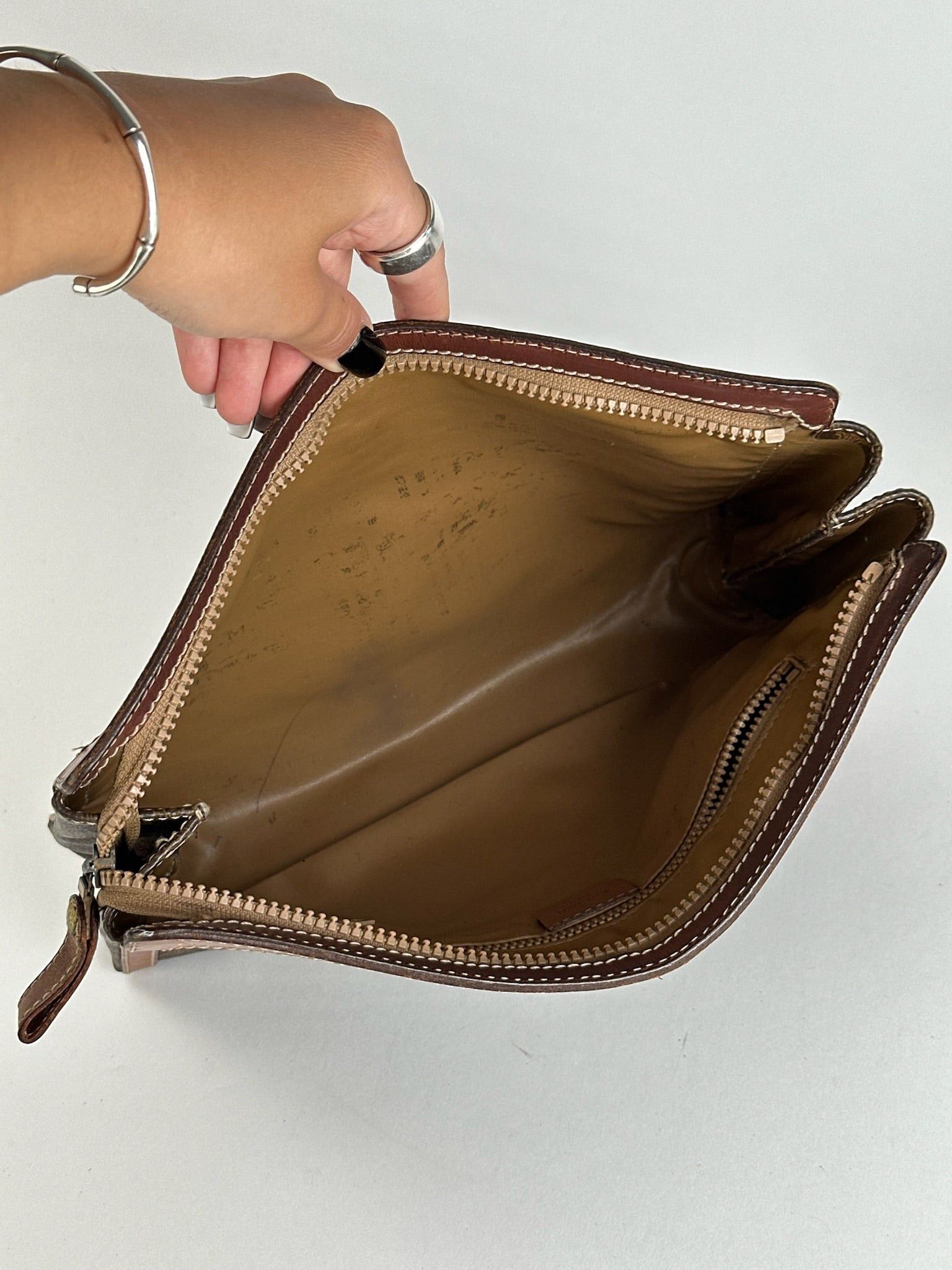 Celine Vintage Monogram Leather clutch brown Size ONE SIZE - 11 Thumbnail