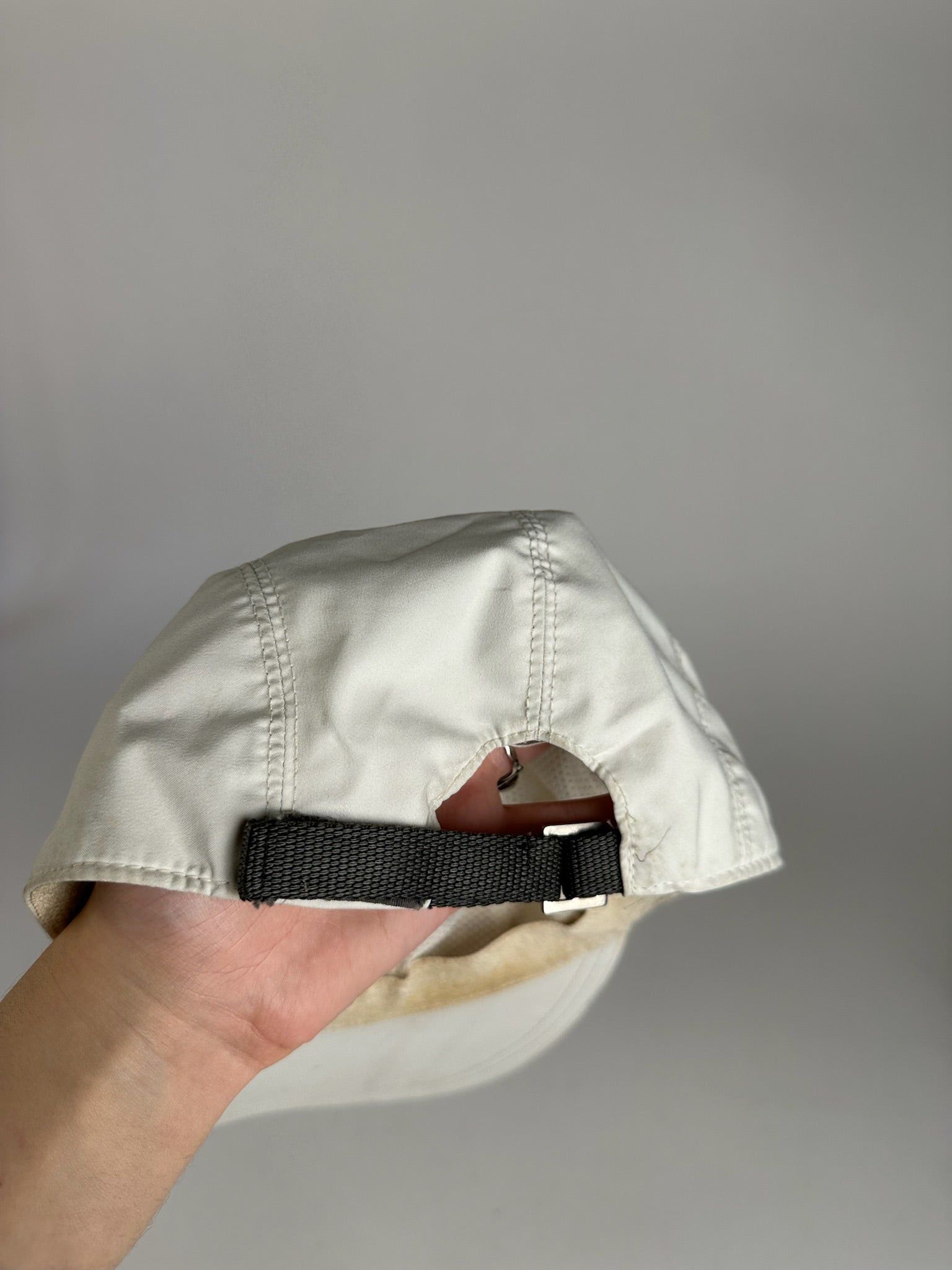 Prada Vintage Sport SnapBack White Size ONE SIZE - 3 Thumbnail