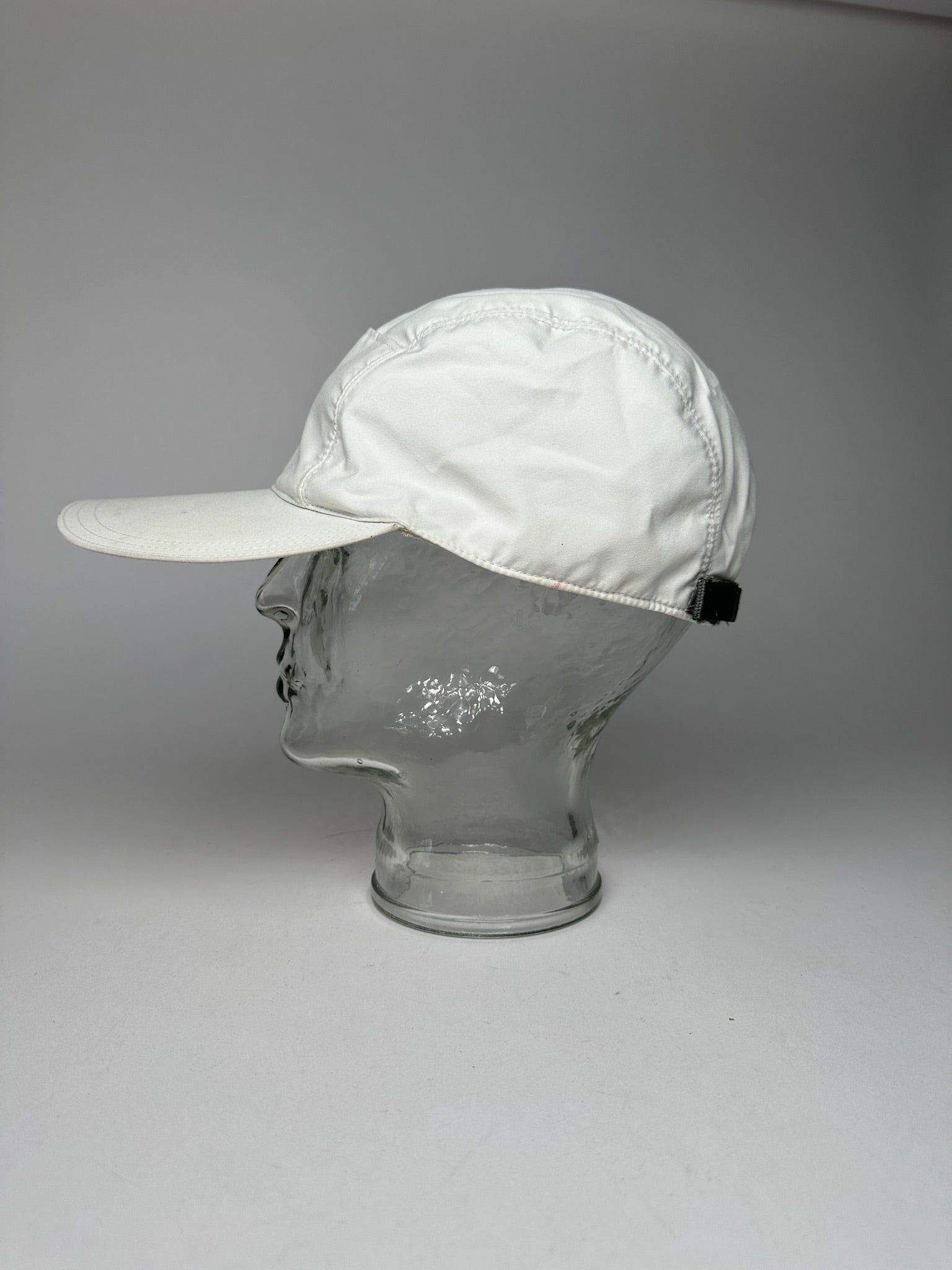Prada Vintage Sport SnapBack White Size ONE SIZE - 9 Thumbnail