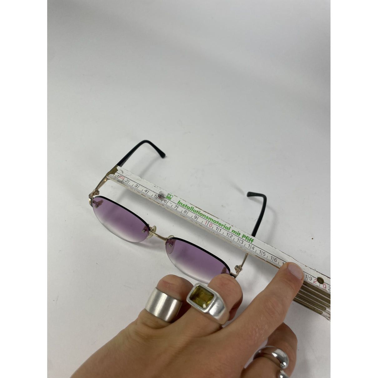 Yves Saint Laurent Purple Plastic Sunglasses Size ONE SIZE - 5 Thumbnail