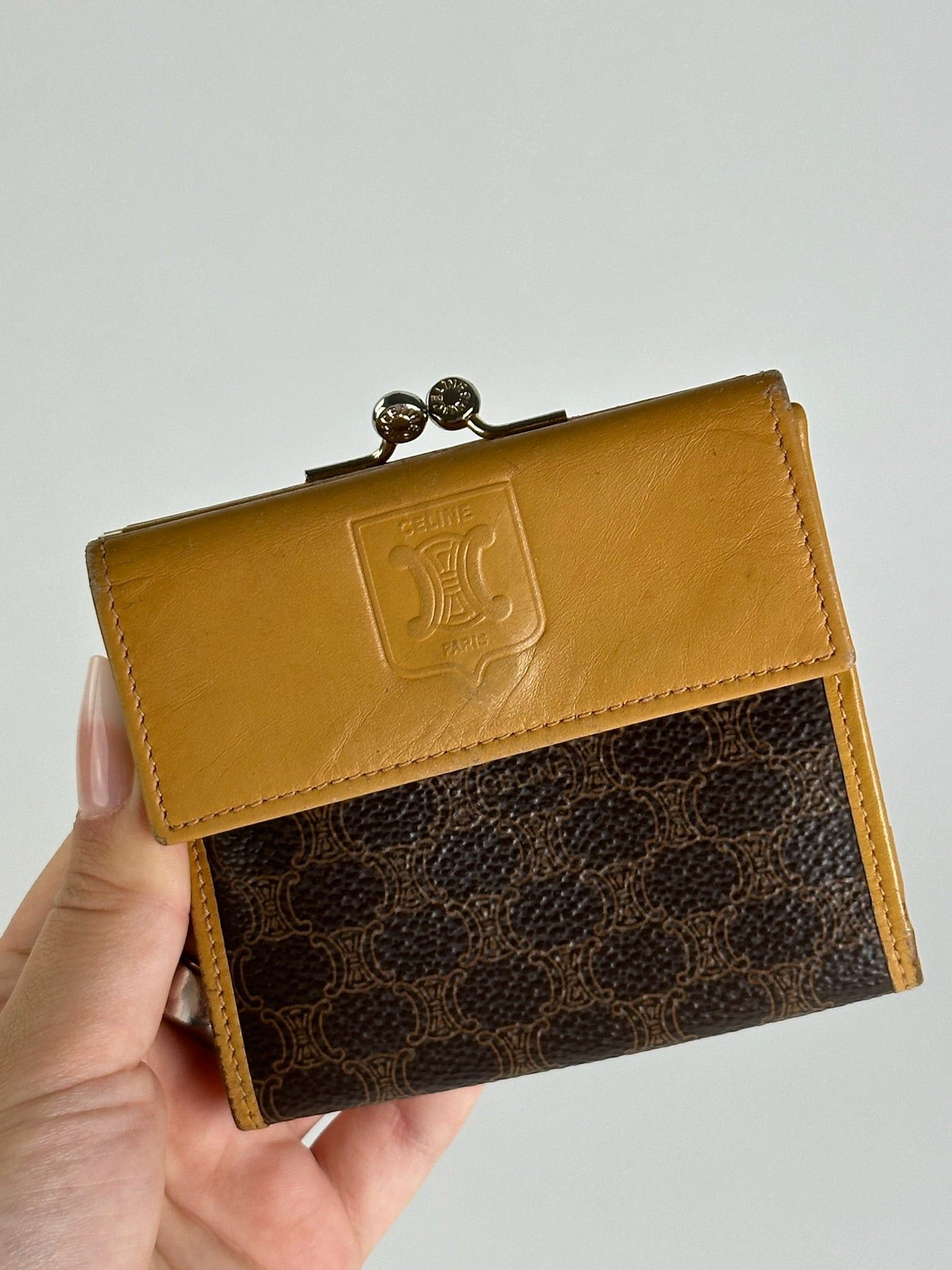 Celine Vintage Paris Monogram Leather Wallet Brown Size ONE SIZE - 4 Thumbnail