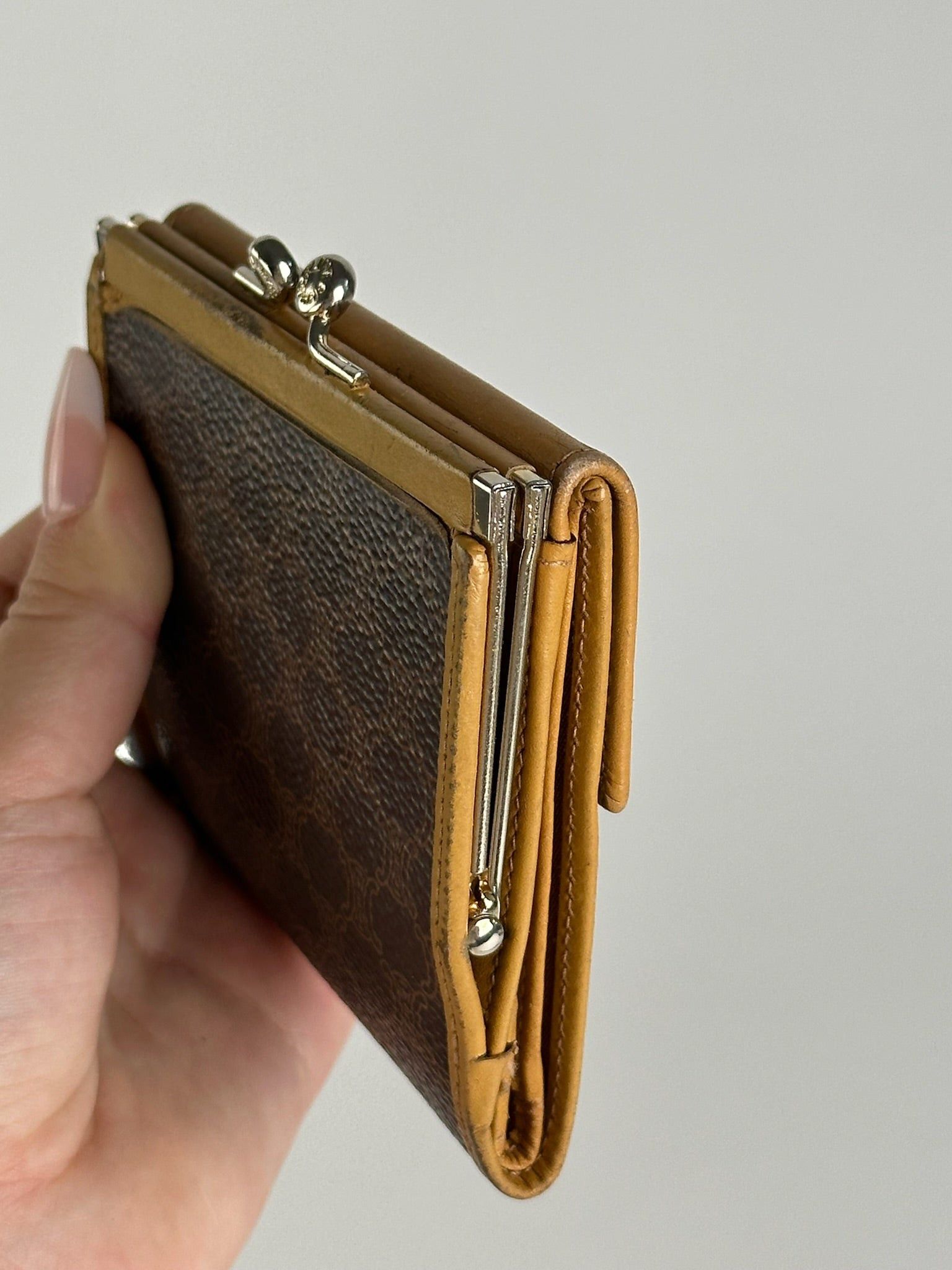 Celine Vintage Paris Monogram Leather Wallet Brown Size ONE SIZE - 5 Thumbnail