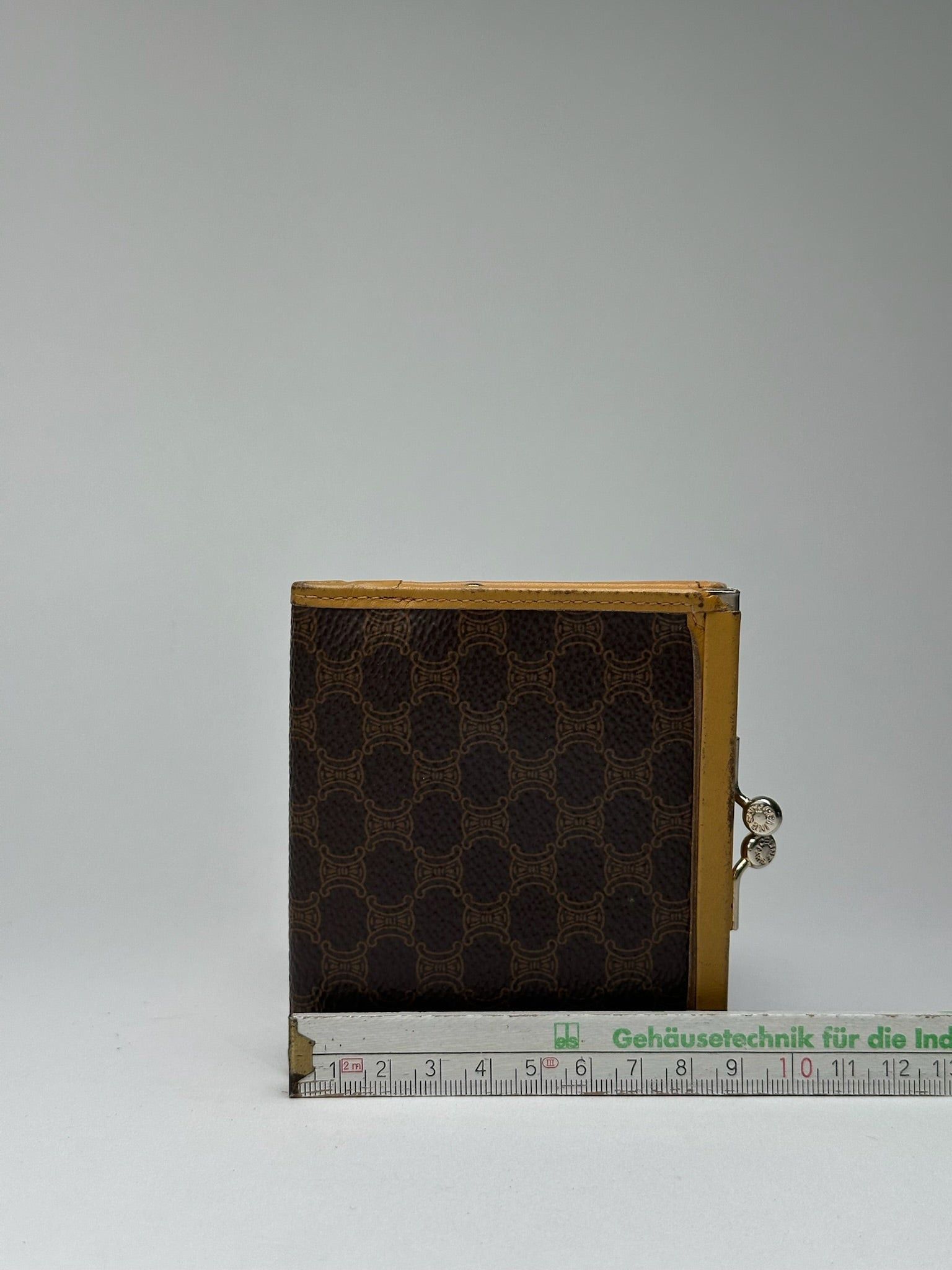 Celine Vintage Paris Monogram Leather Wallet Brown Size ONE SIZE - 12 Thumbnail