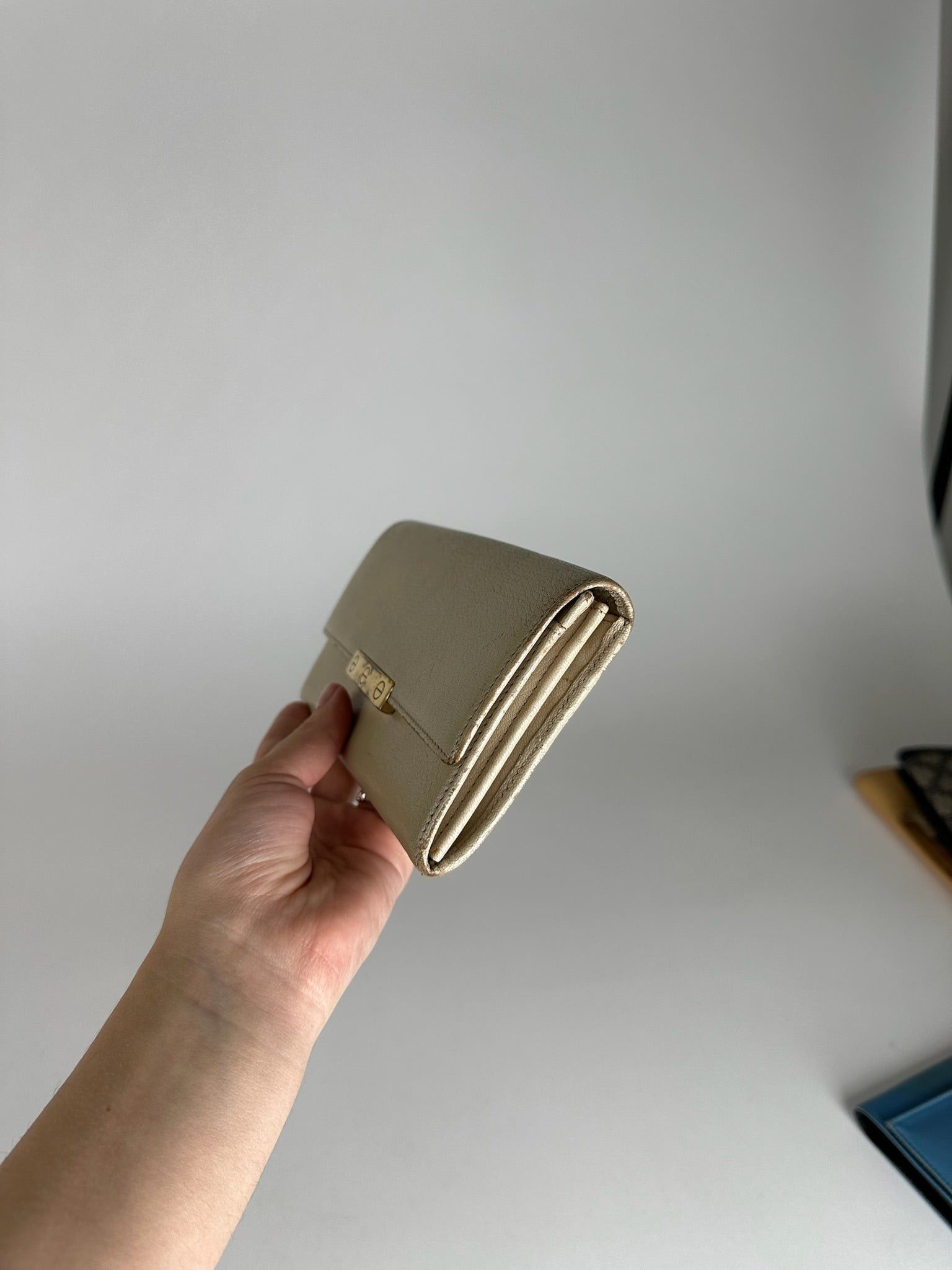 Cartier Vintage Leather Wallet White Size ONE SIZE - 5 Thumbnail