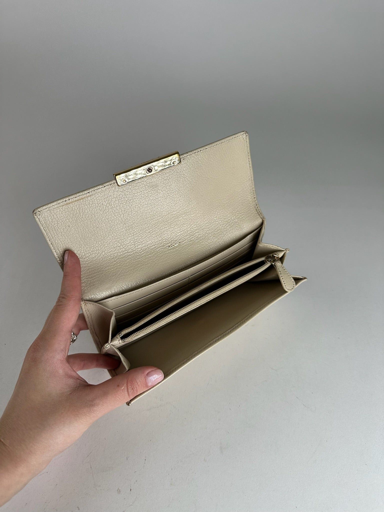 Cartier Vintage Leather Wallet White Size ONE SIZE - 6 Thumbnail