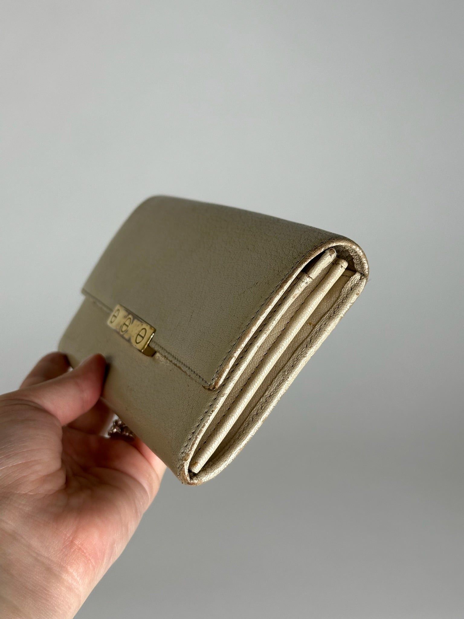 Cartier Vintage Leather Wallet White Size ONE SIZE - 8 Thumbnail