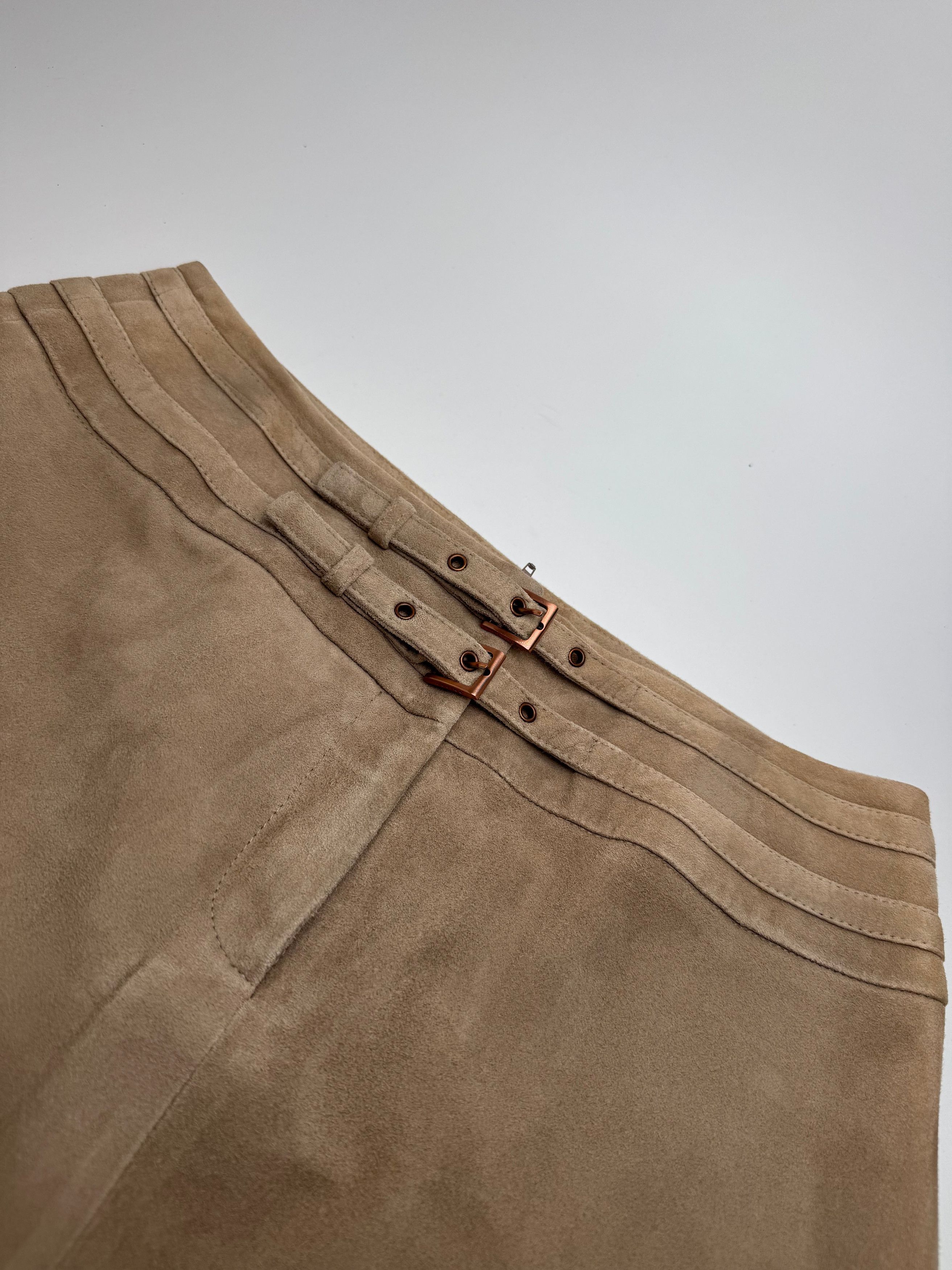 Celine Vintage Paris Suede Skirt 40 brown Size 28" / US 6 / IT 42 - 8 Thumbnail