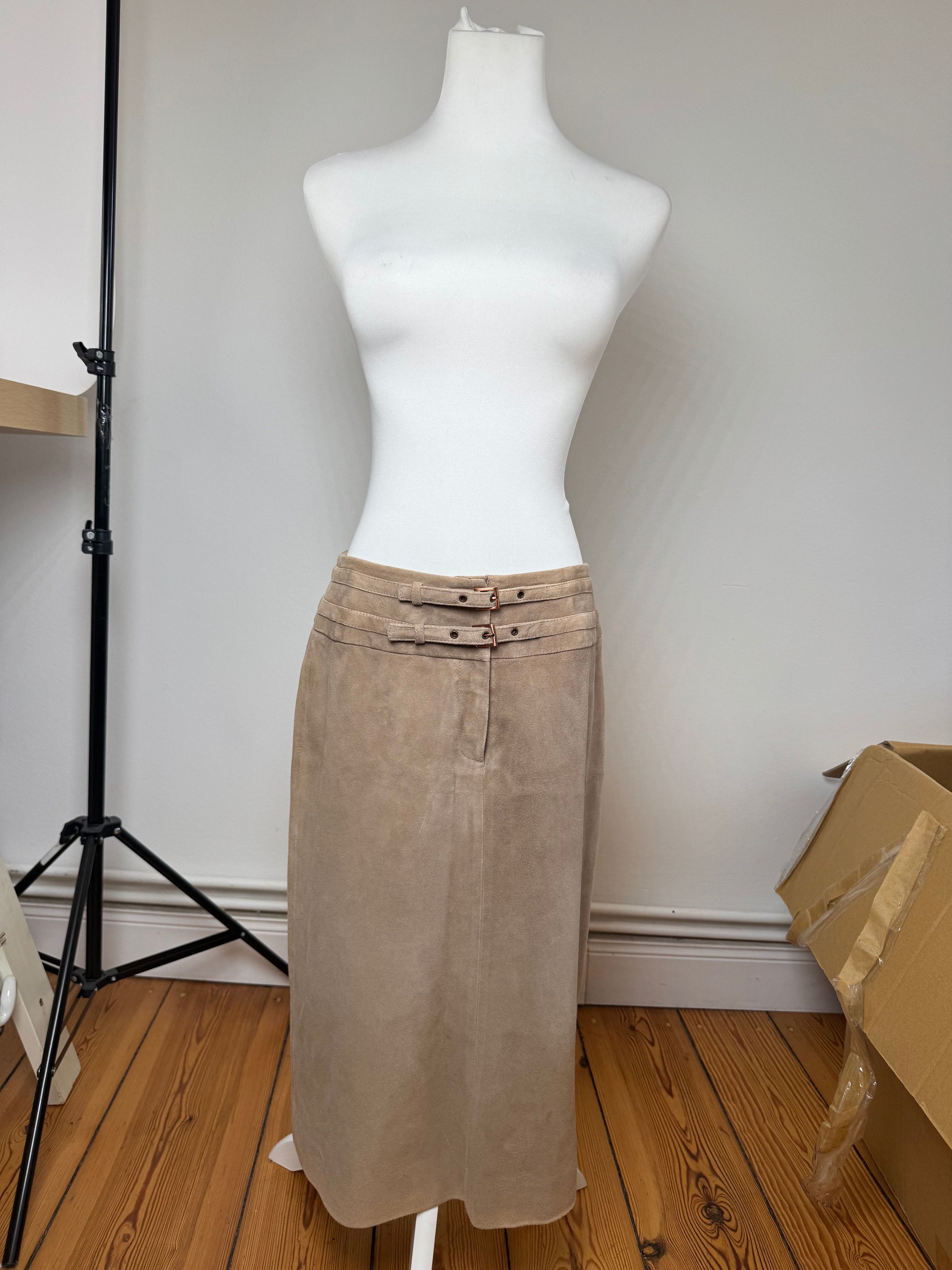 Celine Vintage Paris Suede Skirt 40 brown Size 28" / US 6 / IT 42 - 13 Thumbnail