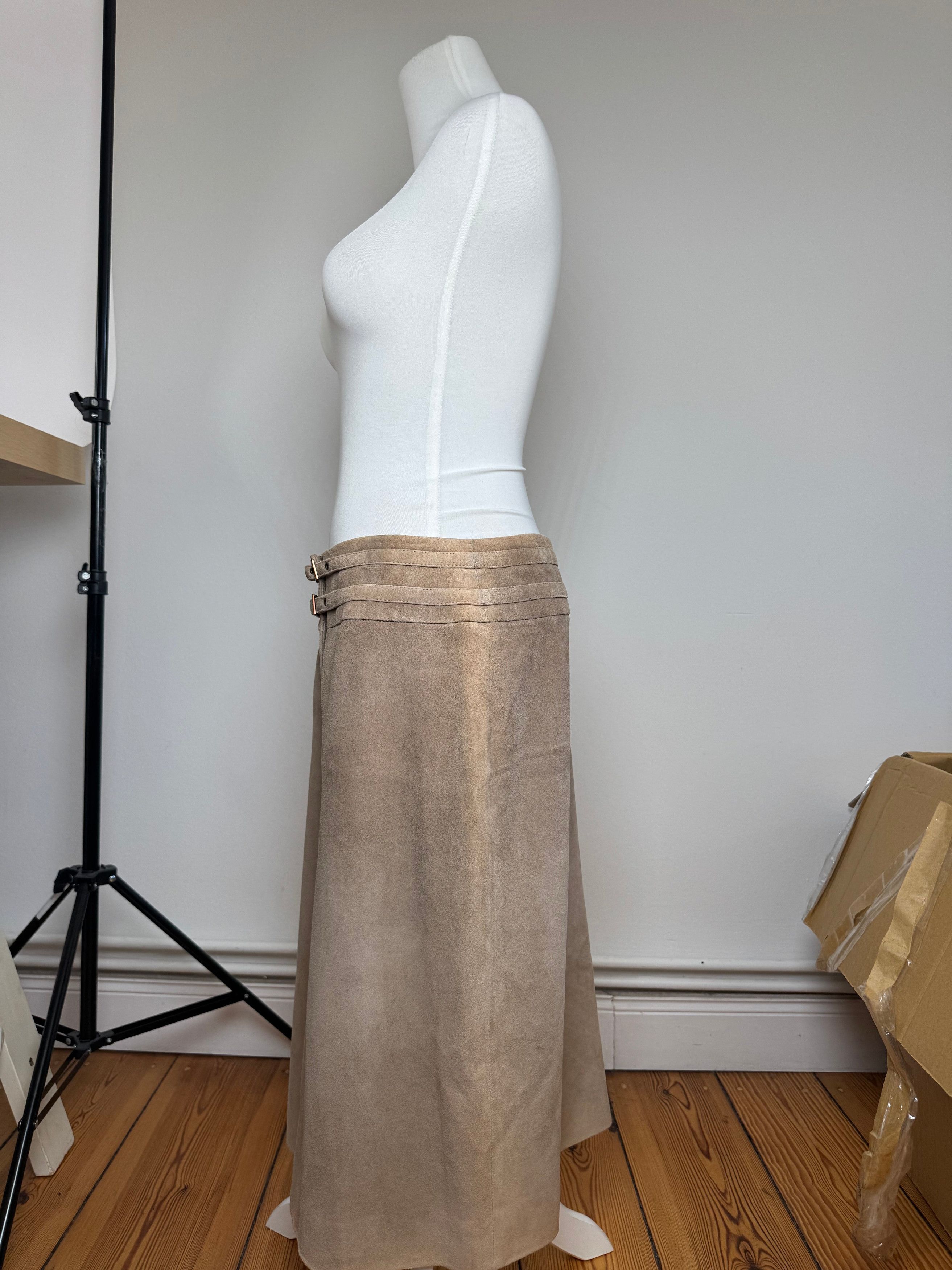 Celine Vintage Paris Suede Skirt 40 brown Size 28" / US 6 / IT 42 - 15 Thumbnail