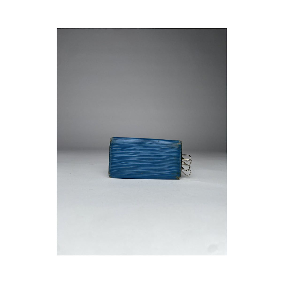 Louis Vuitton Lockme Blue Leather Purse Size ONE SIZE - 2 Thumbnail