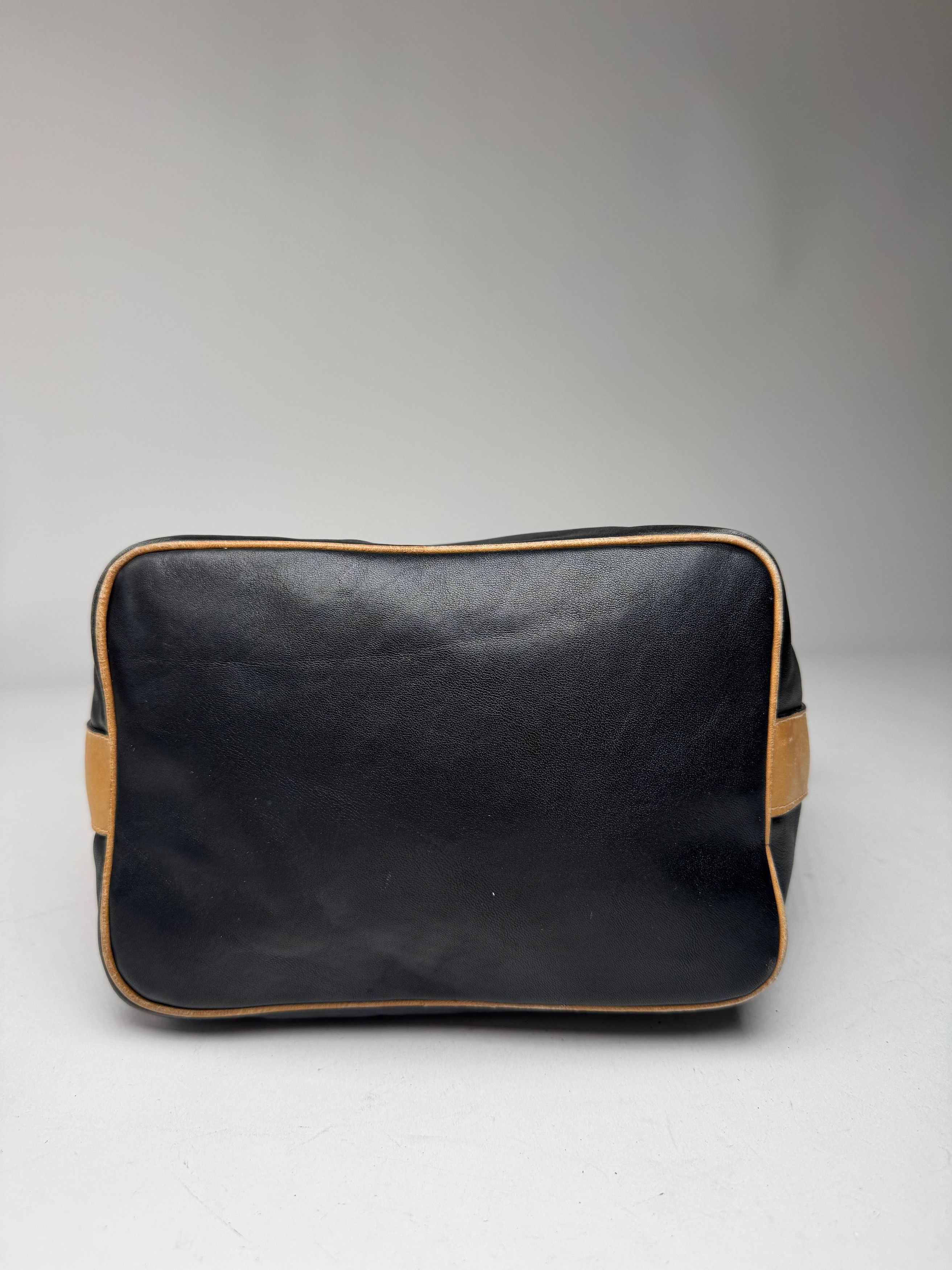 Celine Vintage Paris Sac Seau Leather Bag Black Size ONE SIZE - 4 Thumbnail