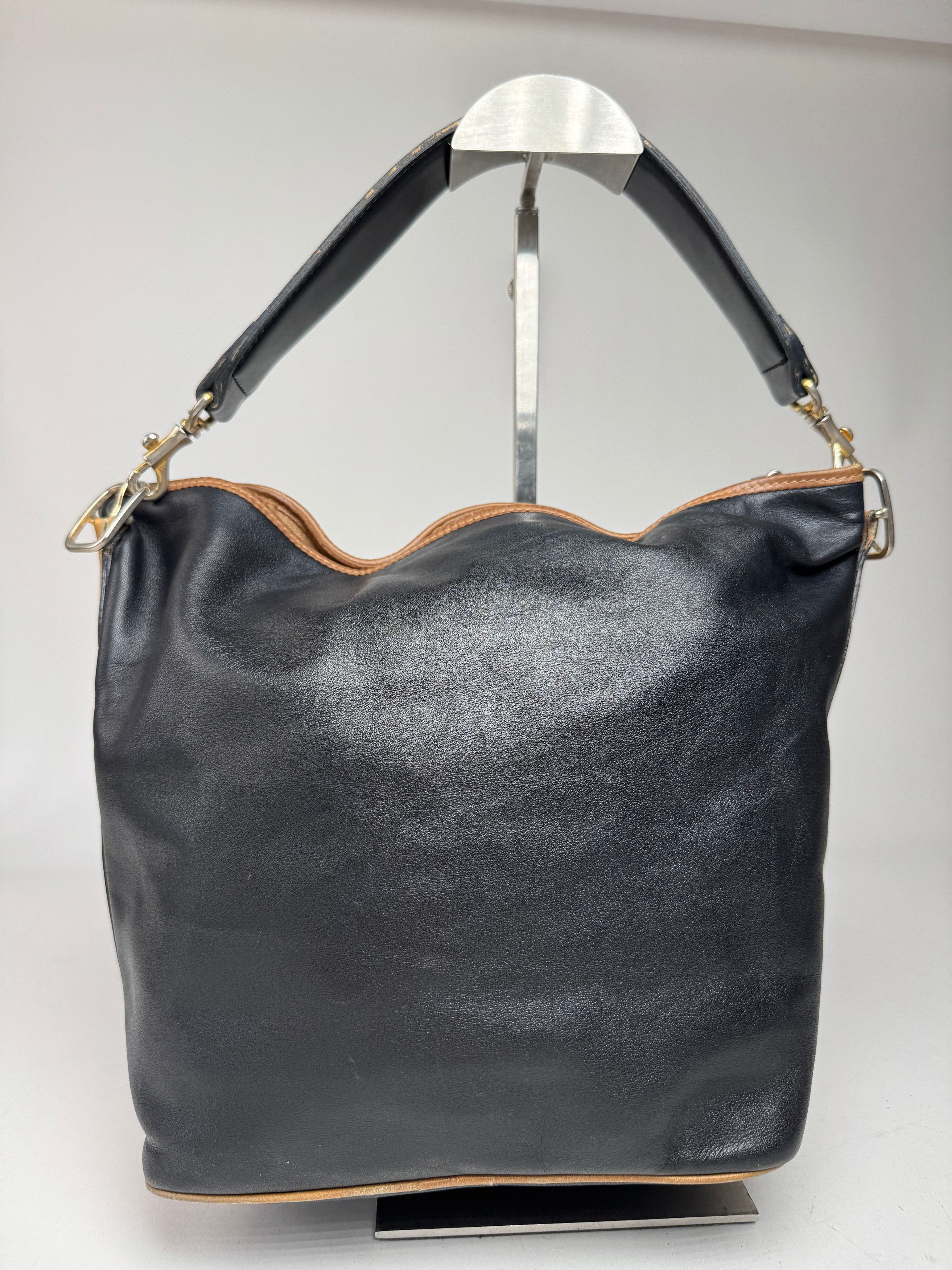 Celine Vintage Paris Sac Seau Leather Bag Black Size ONE SIZE - 6 Thumbnail