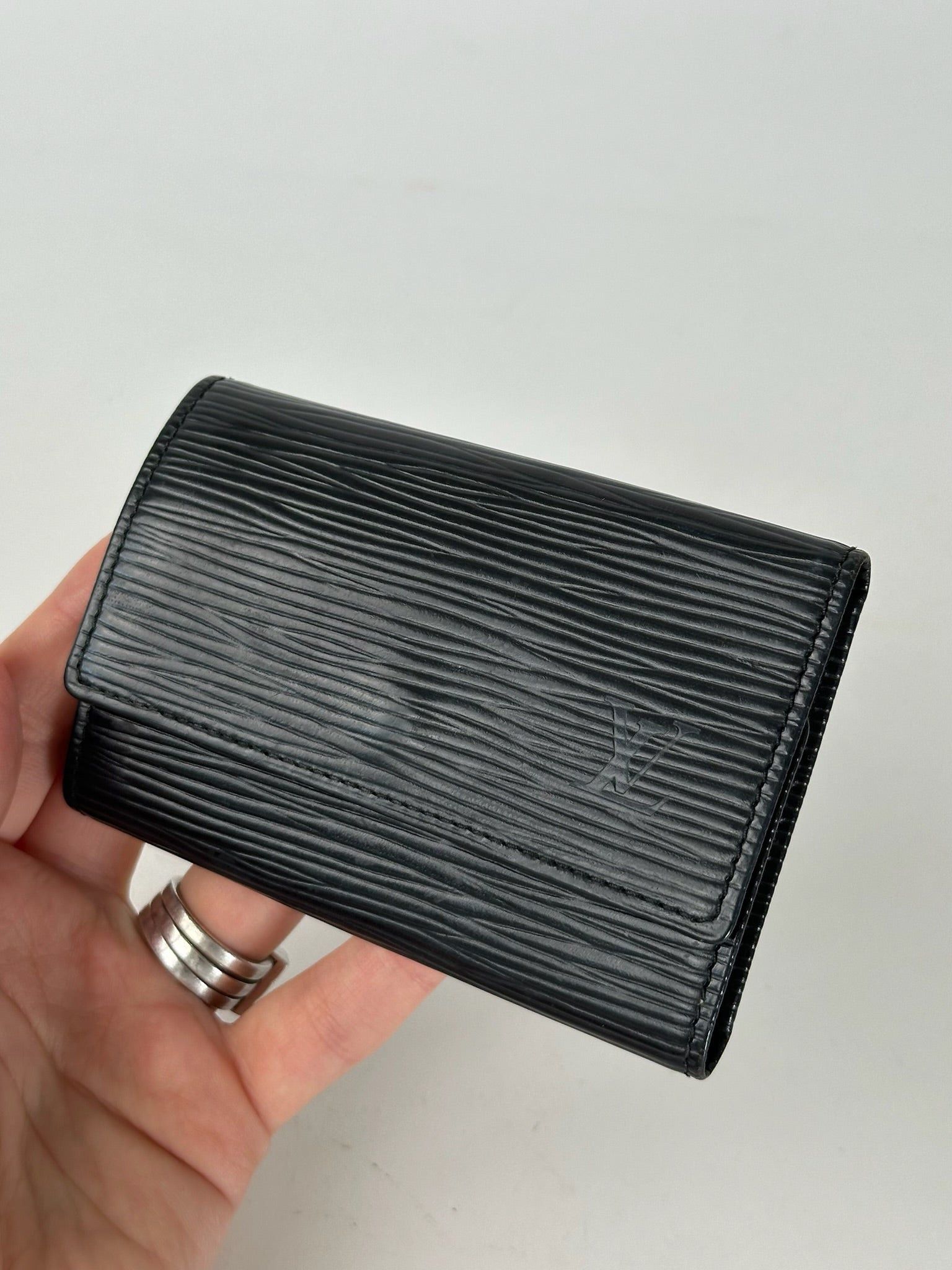 Louis Vuitton Vintage EPI Leather Key Holder Black Size ONE SIZE - 8 Thumbnail