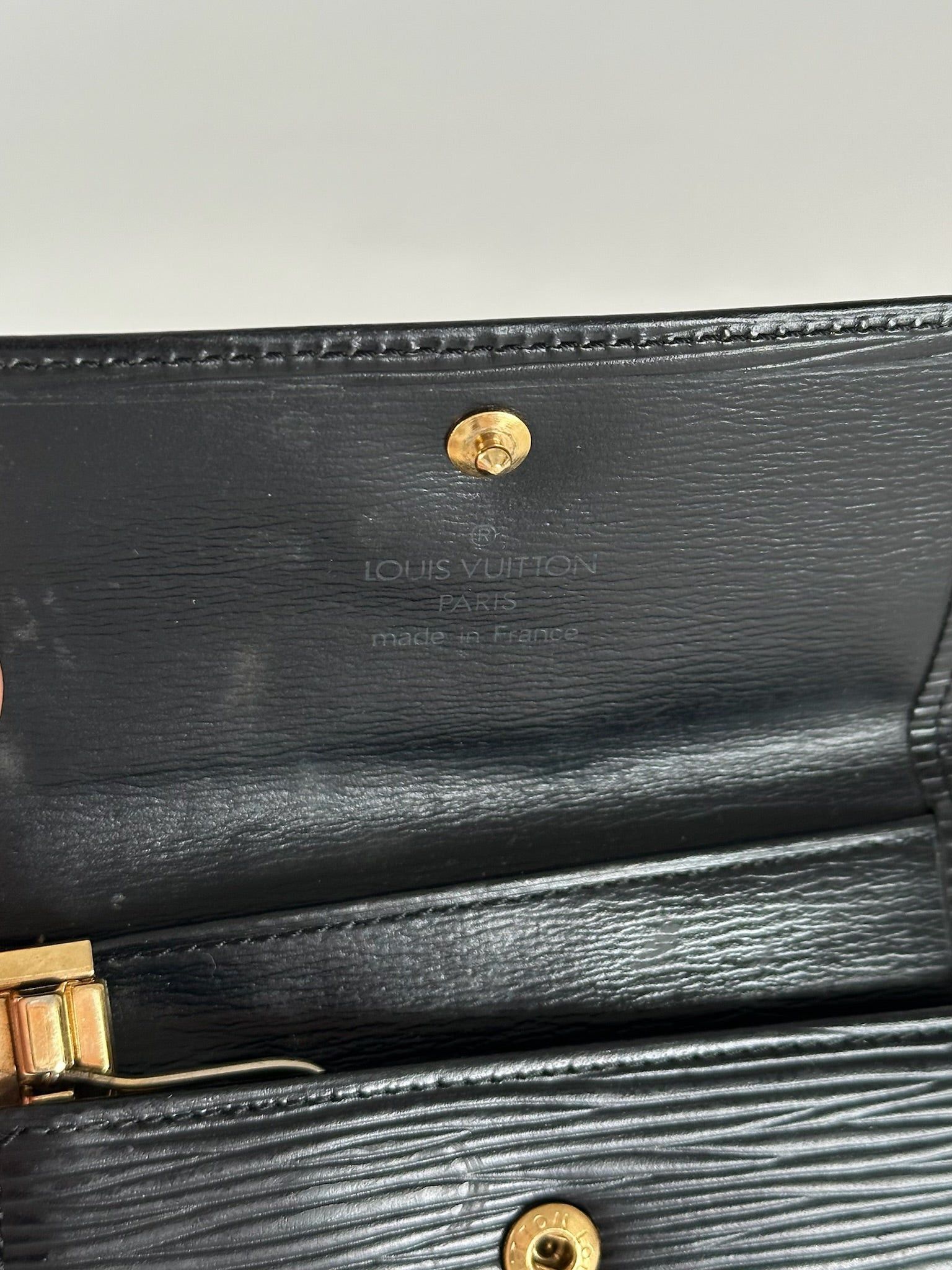 Louis Vuitton Vintage EPI Leather Key Holder Black Size ONE SIZE - 2 Thumbnail
