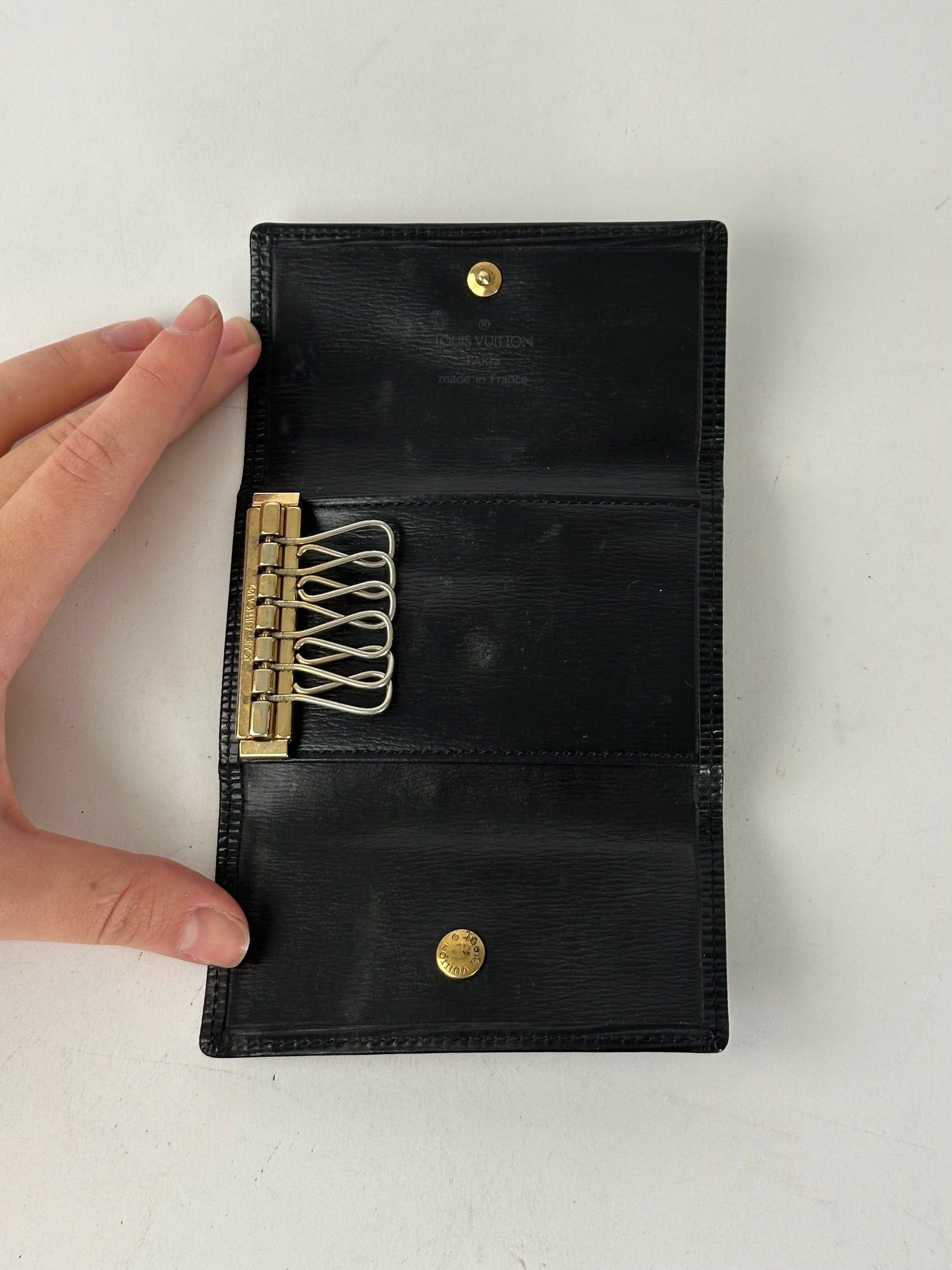 Louis Vuitton Vintage EPI Leather Key Holder Black Size ONE SIZE - 6 Thumbnail