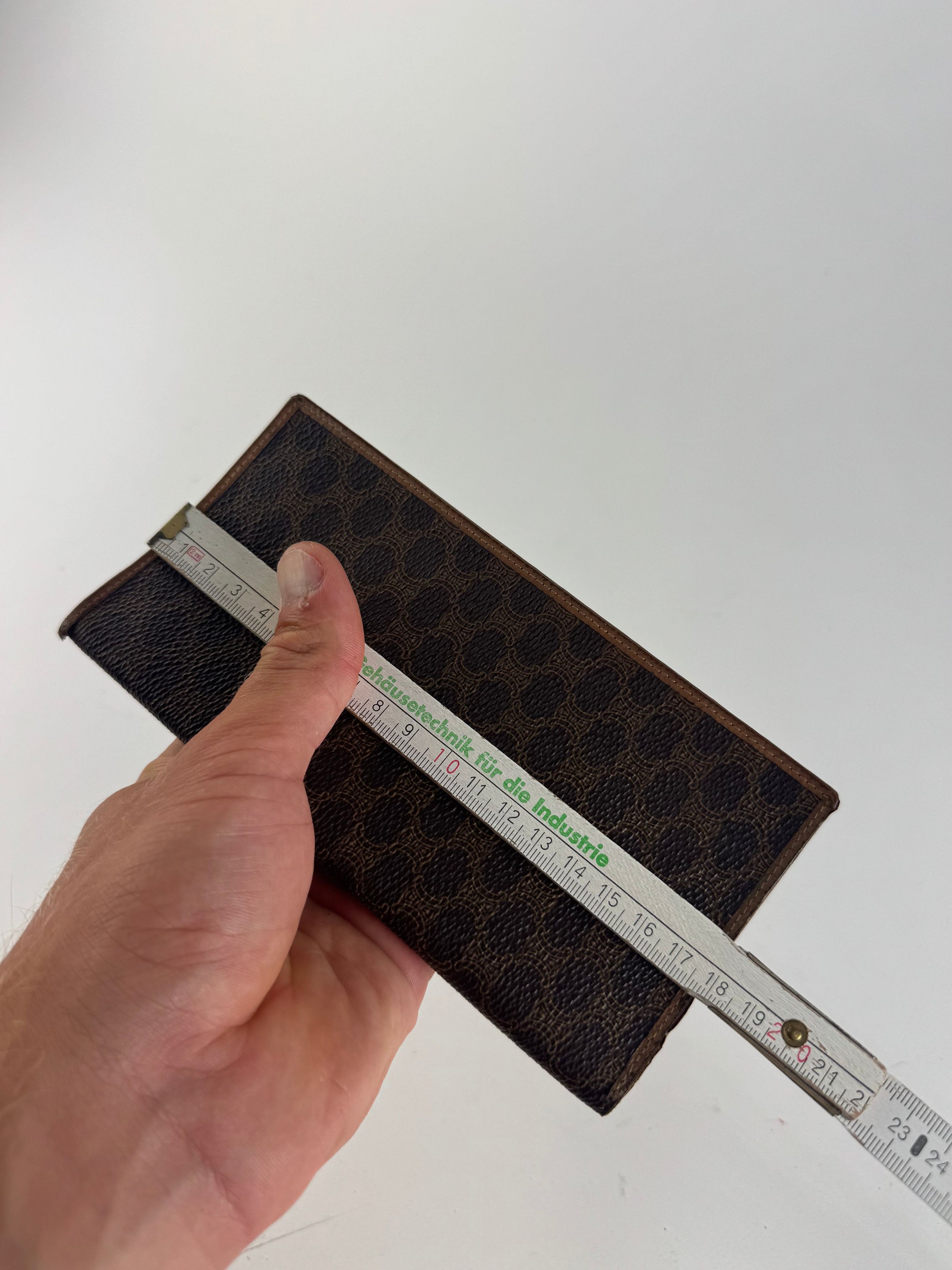 Celine Vintage Monogram Leather cardholder ID Holder Brown Size ONE SIZE - 7 Thumbnail