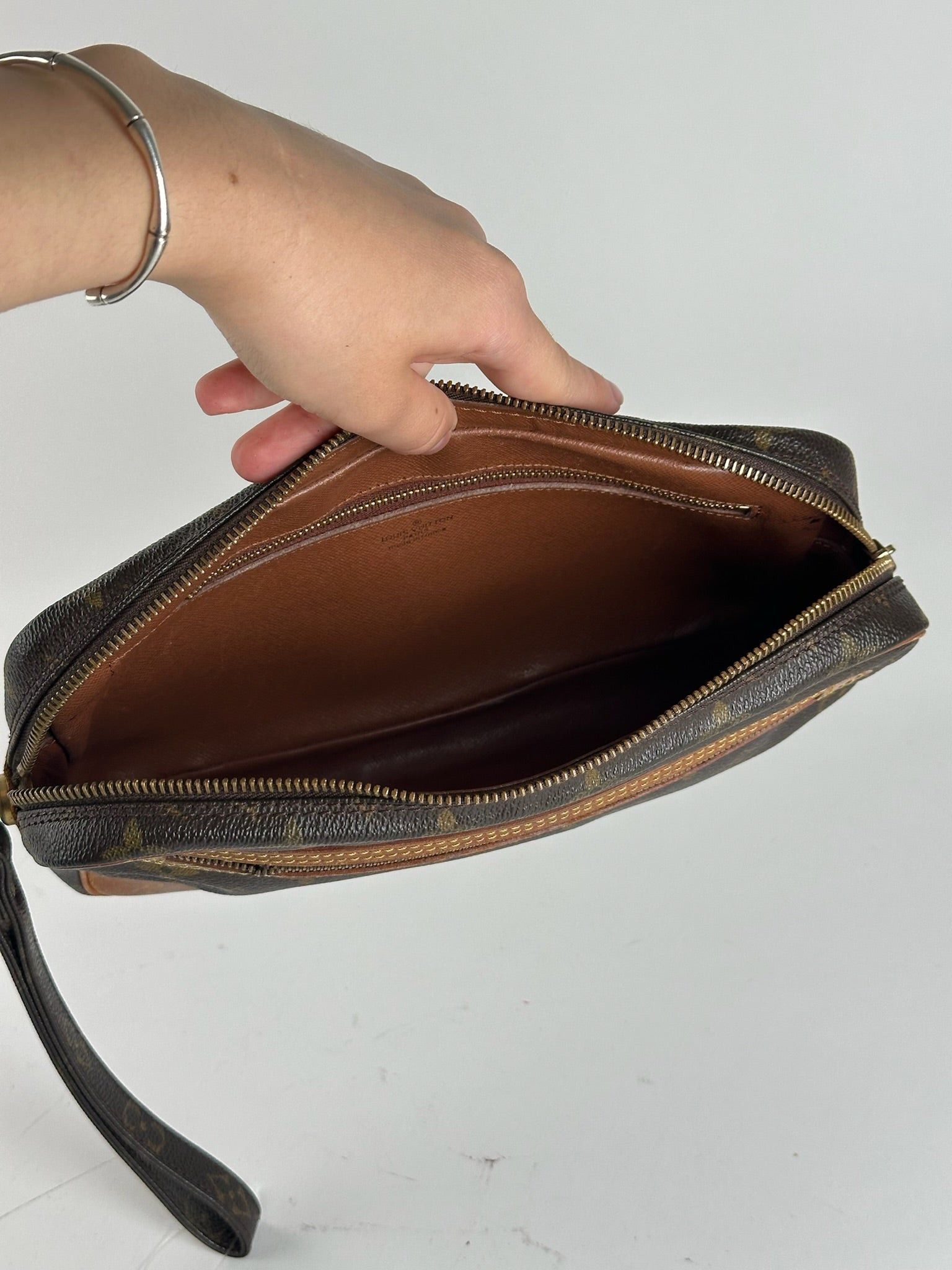 Louis Vuitton Vintage Leather Monogram Clutch Brown Size ONE SIZE - 4 Thumbnail