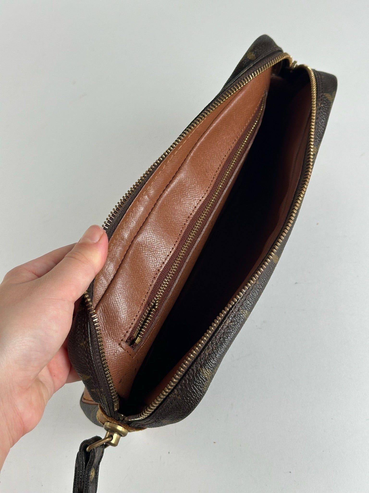 Louis Vuitton Vintage Leather Monogram Clutch Brown Size ONE SIZE - 13 Thumbnail