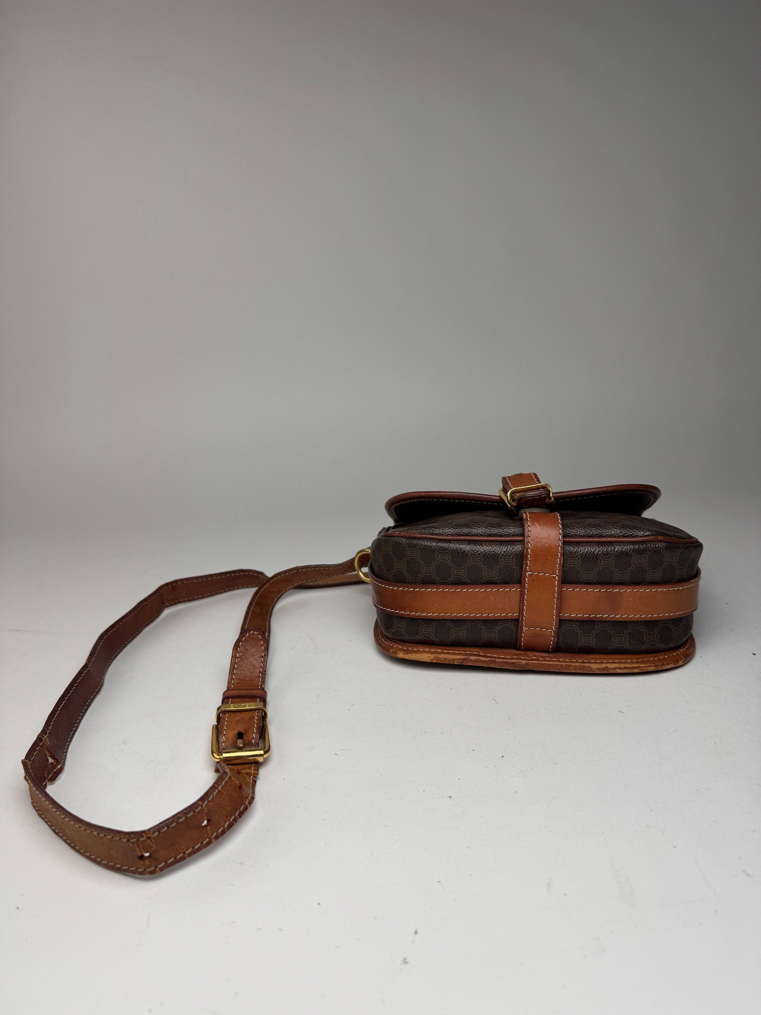 Celine Vintage Monogram Leather crossbody bag brown Size ONE SIZE - 10 Thumbnail