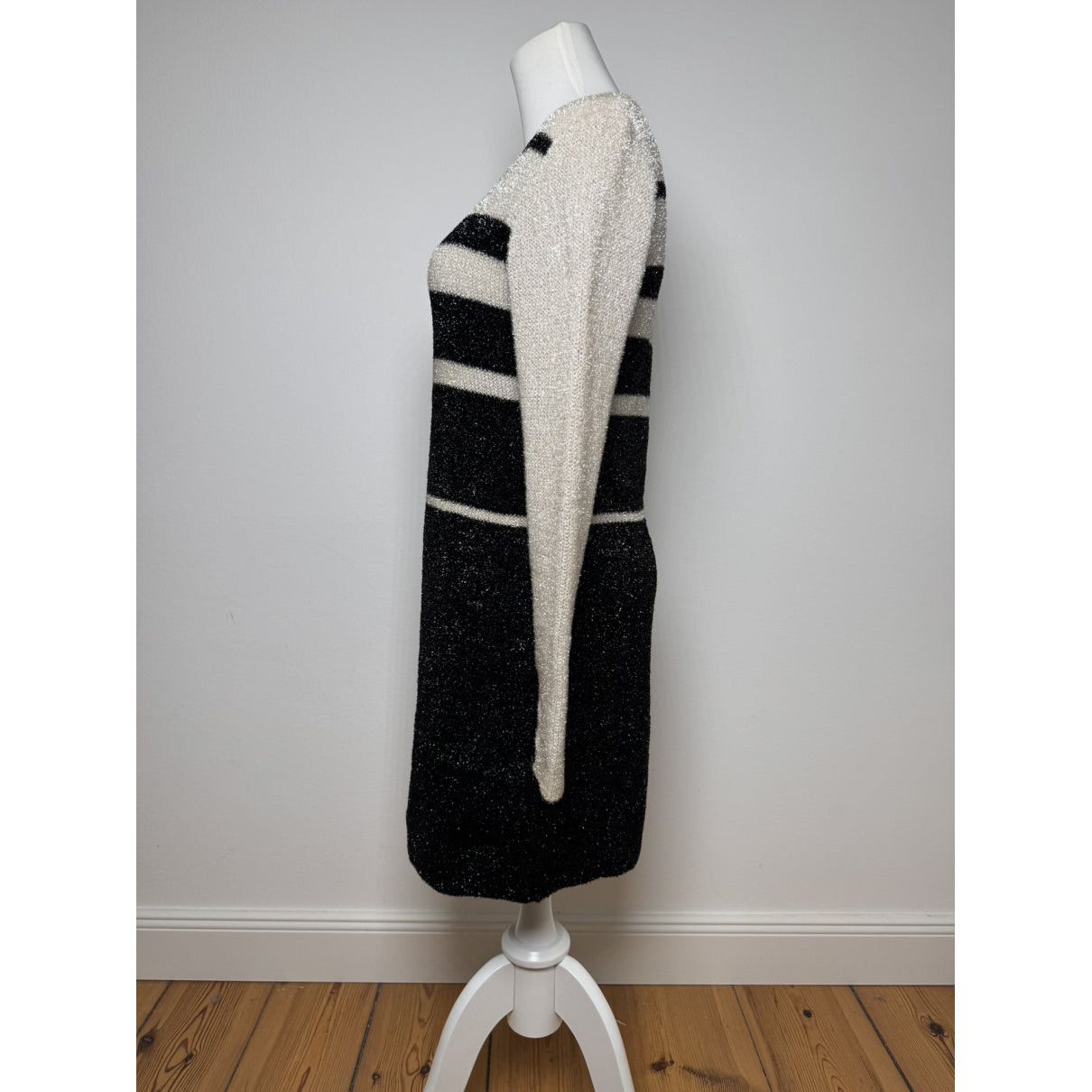 Balenciaga Black Polyester Dresse Size M / US 6-8 / IT 42-44 - 2 Thumbnail