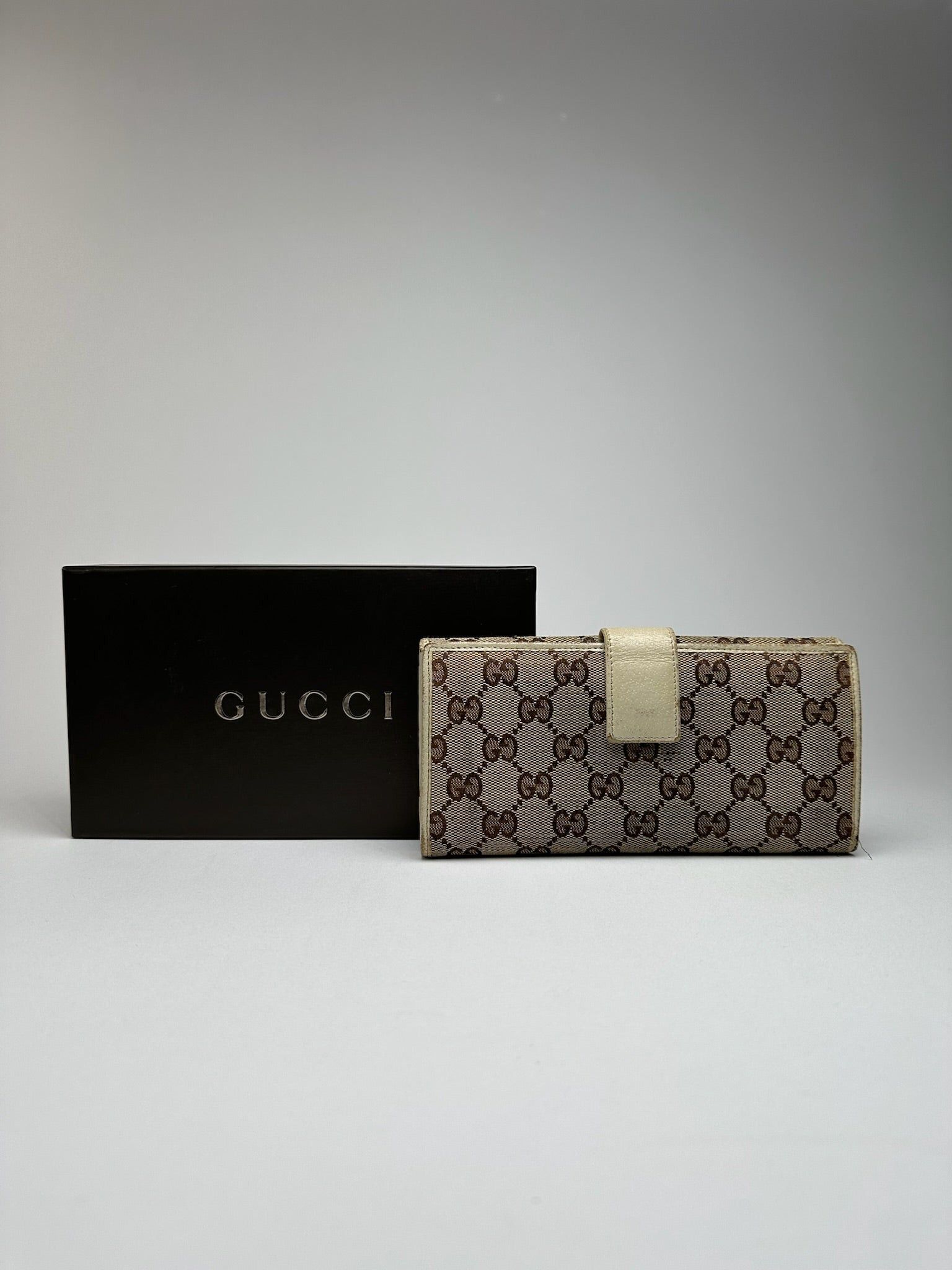 Gucci Vintage Monogram Leather wallet white beige Size ONE SIZE - 2 Thumbnail