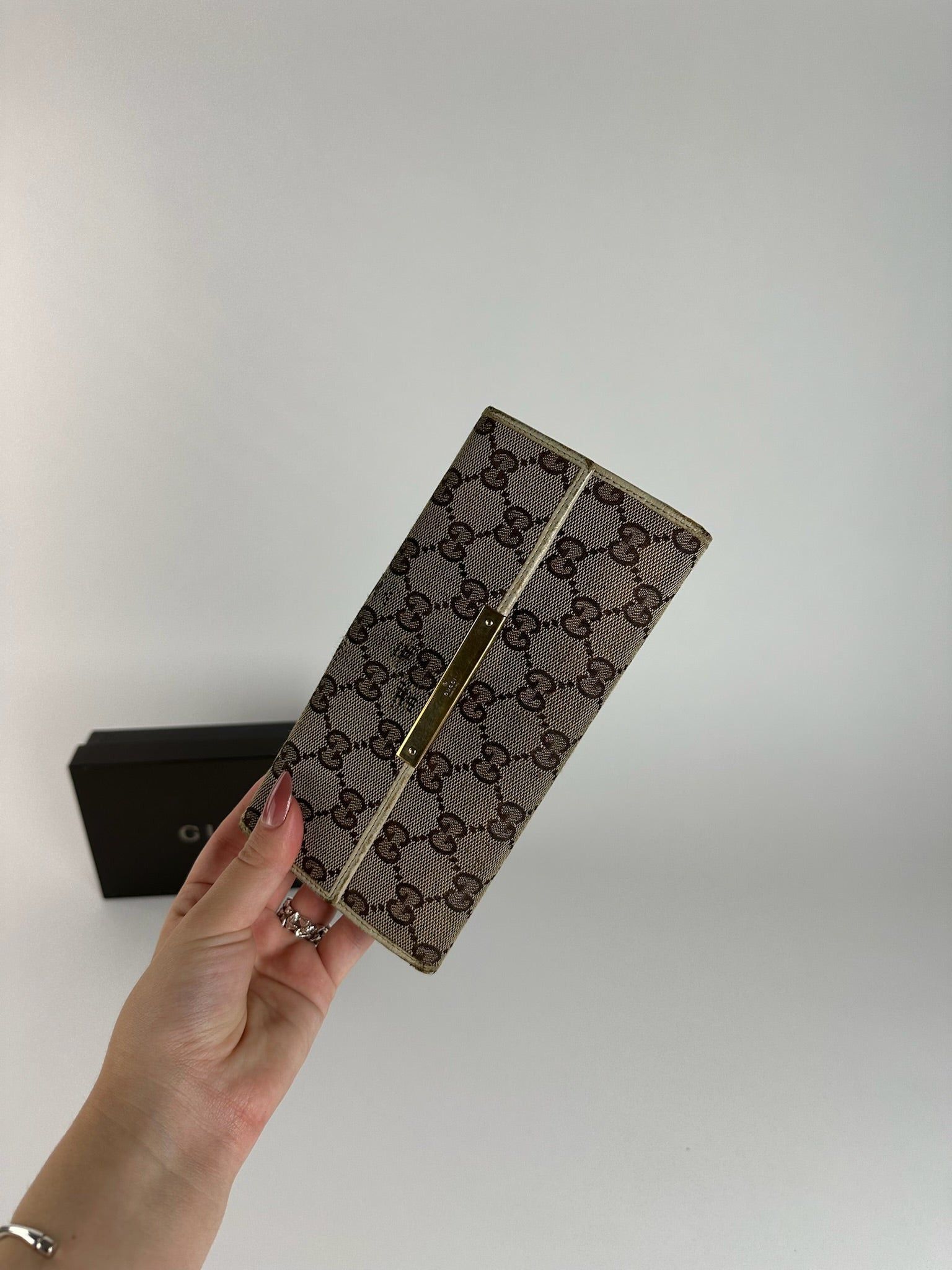 Gucci Vintage Monogram Leather wallet white beige Size ONE SIZE - 6 Thumbnail