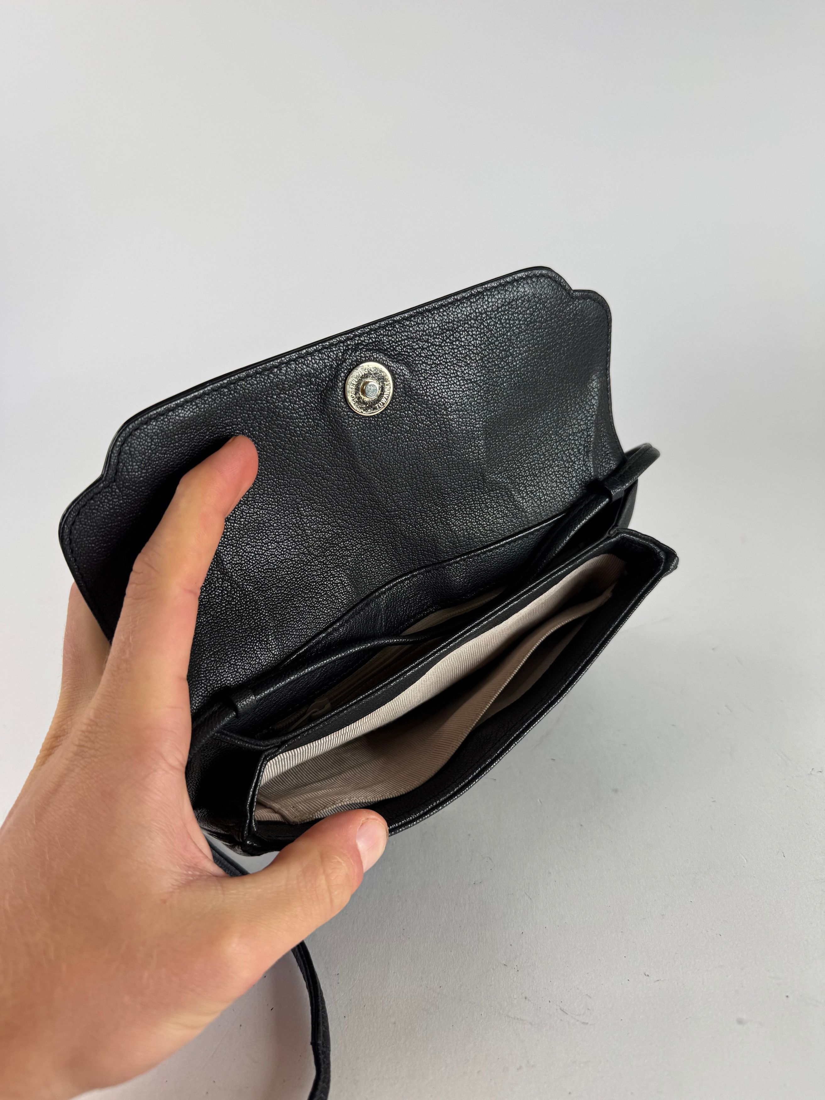 Givenchy Vintage 4G Patent Leather Bag Black Size ONE SIZE - 13 Thumbnail