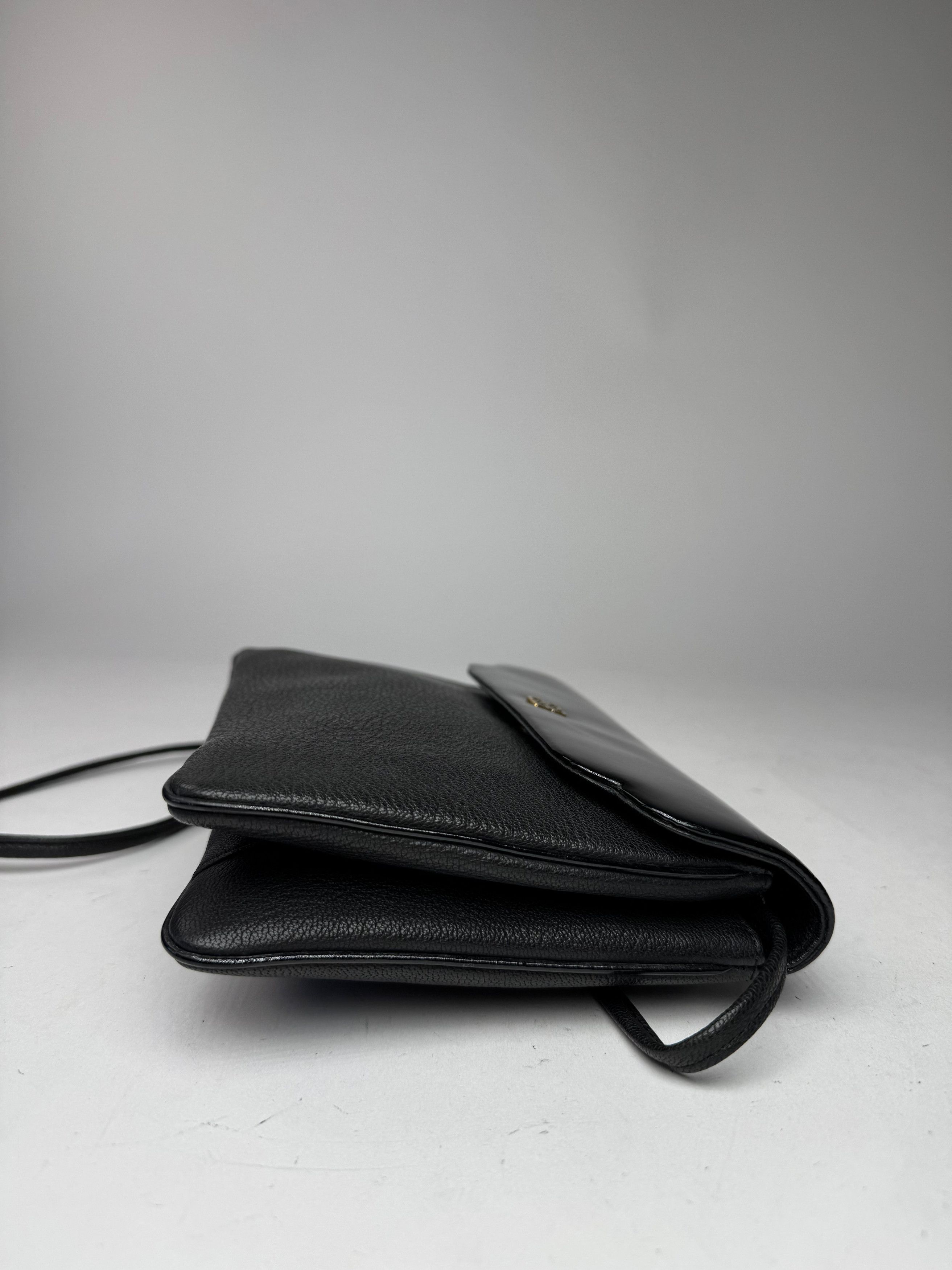 Givenchy Vintage 4G Patent Leather Bag Black Size ONE SIZE - 5 Thumbnail