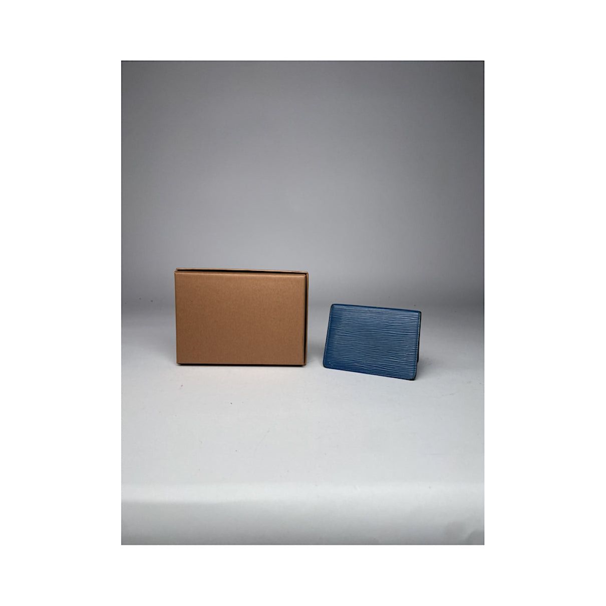 Louis Vuitton Blue Leather Purse Size ONE SIZE - 2 Thumbnail