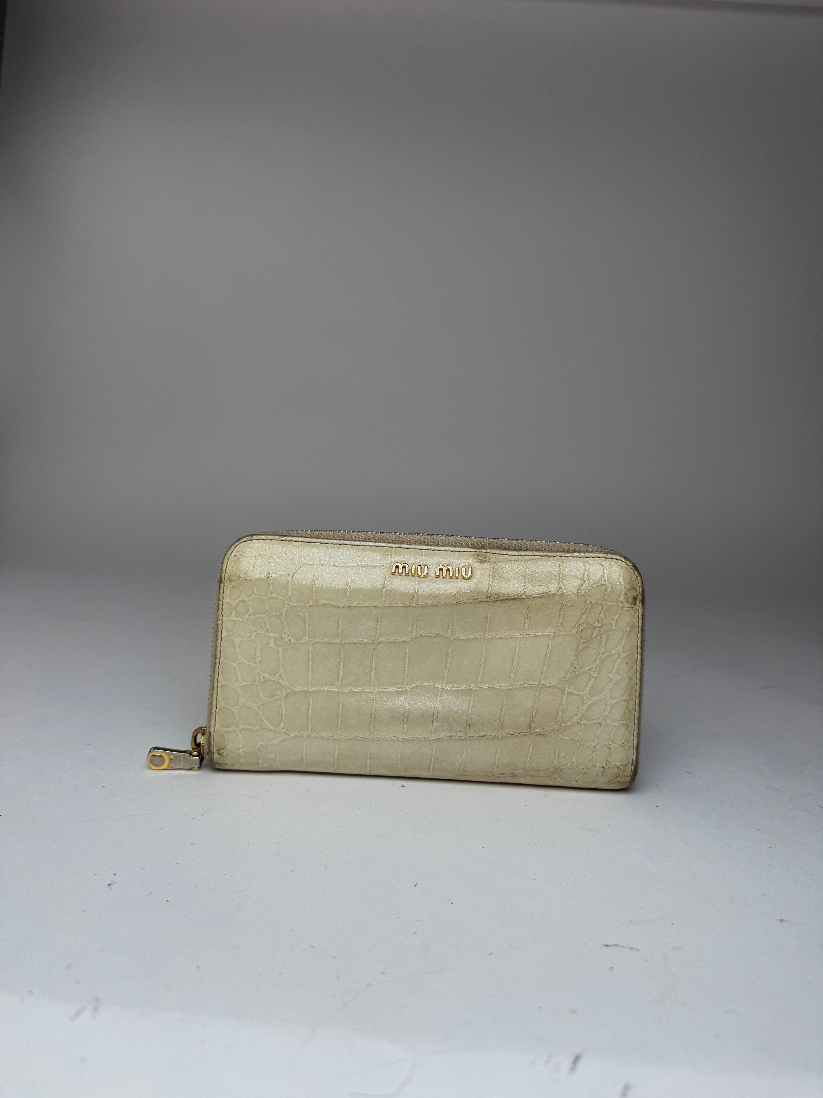 Miu Miu Vintage Leather wallet white Size ONE SIZE - 9 Thumbnail