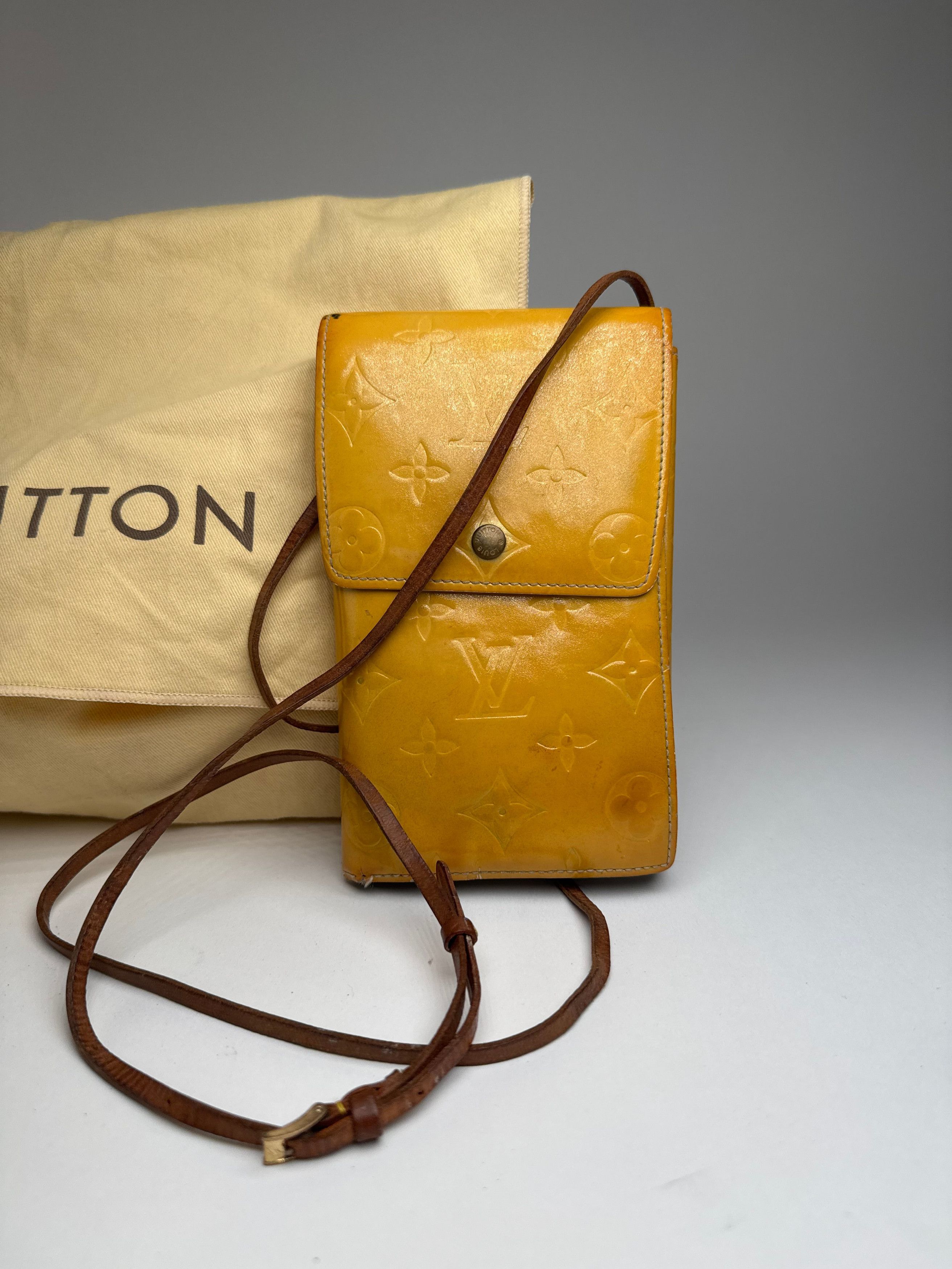 Louis Vuitton Vintage Vernis Leather bag yellow Size ONE SIZE - 15 Thumbnail