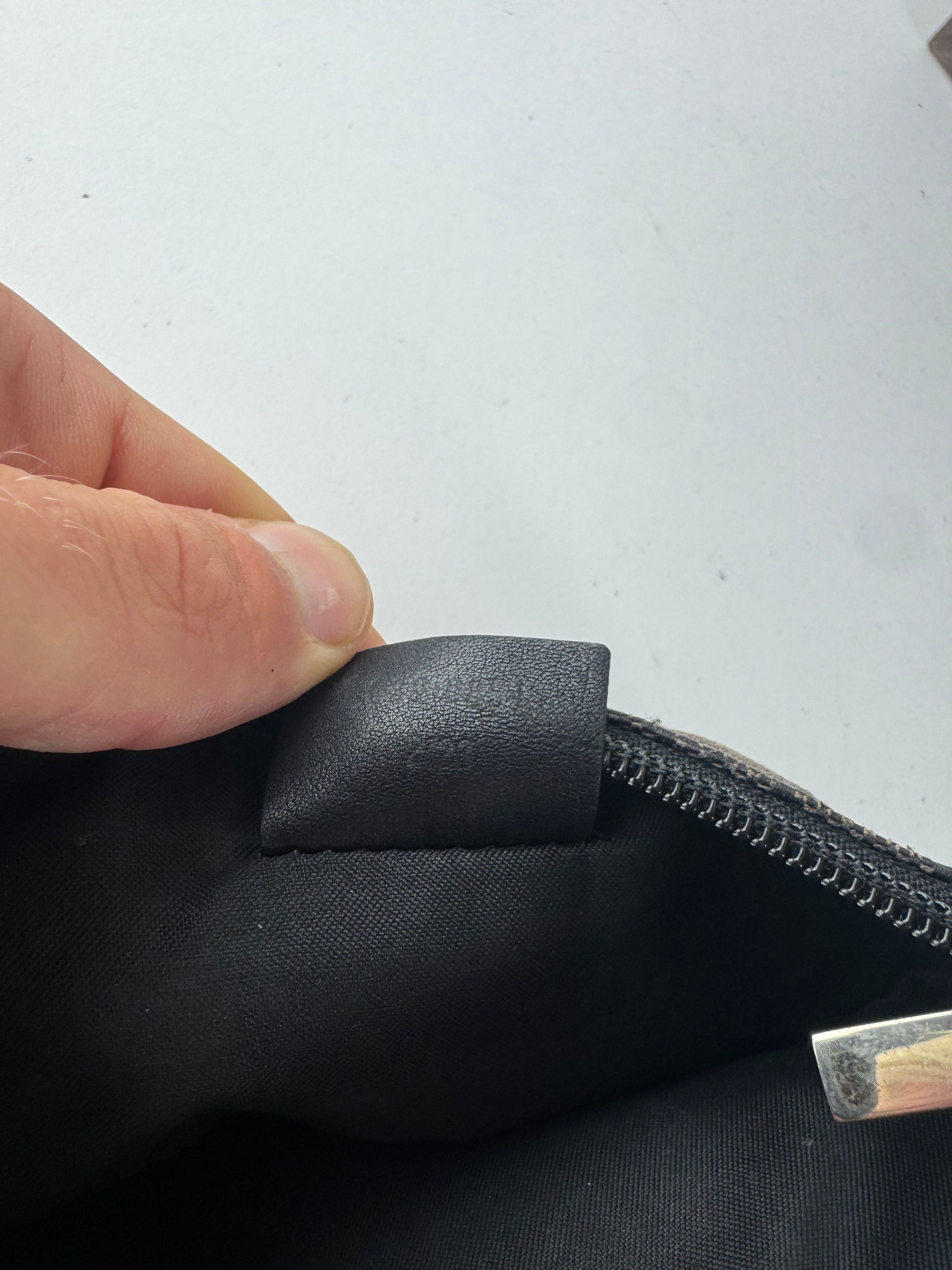 Gucci Vintage Monogram Canvas Leather monogram bag black Size ONE SIZE - 4 Thumbnail