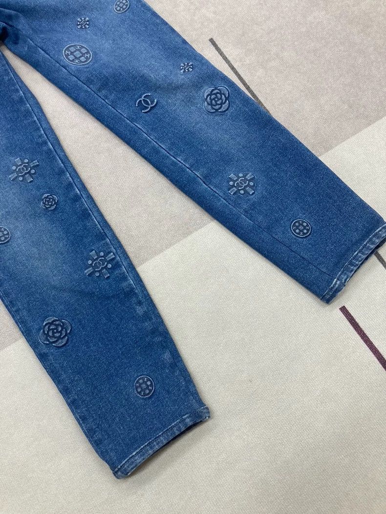 Chanel Chanel Blue Embroidered Logo Denim Jeans - dmc Size US 30 / EU 46 - 3 Thumbnail