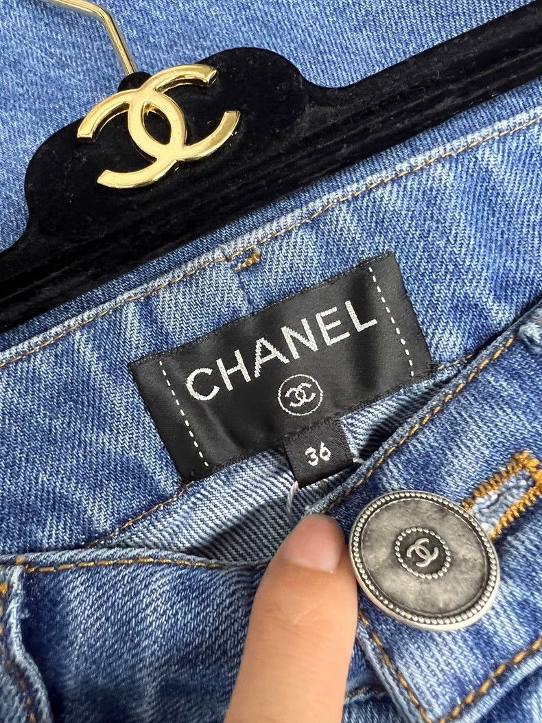 Chanel Chanel Pharrell Denim Shorts - dmc Size US 30 / EU 46 - 4 Thumbnail