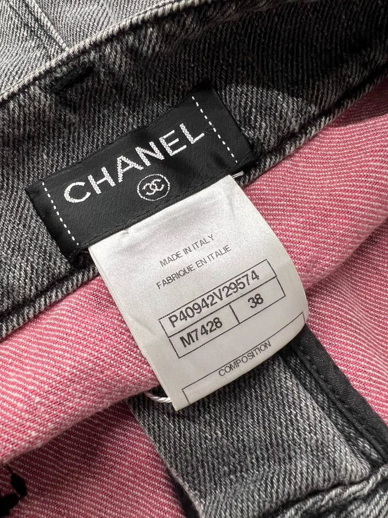 Chanel Chanel Gray Embroidered Denim Skirt - dmc Size US 32 / EU 48 - 5 Thumbnail