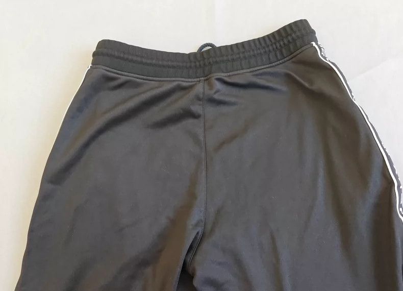 Givenchy Givenchy Men's Side Logo Casual Shorts - dmc Size US 30 / EU 46 - 7 Thumbnail