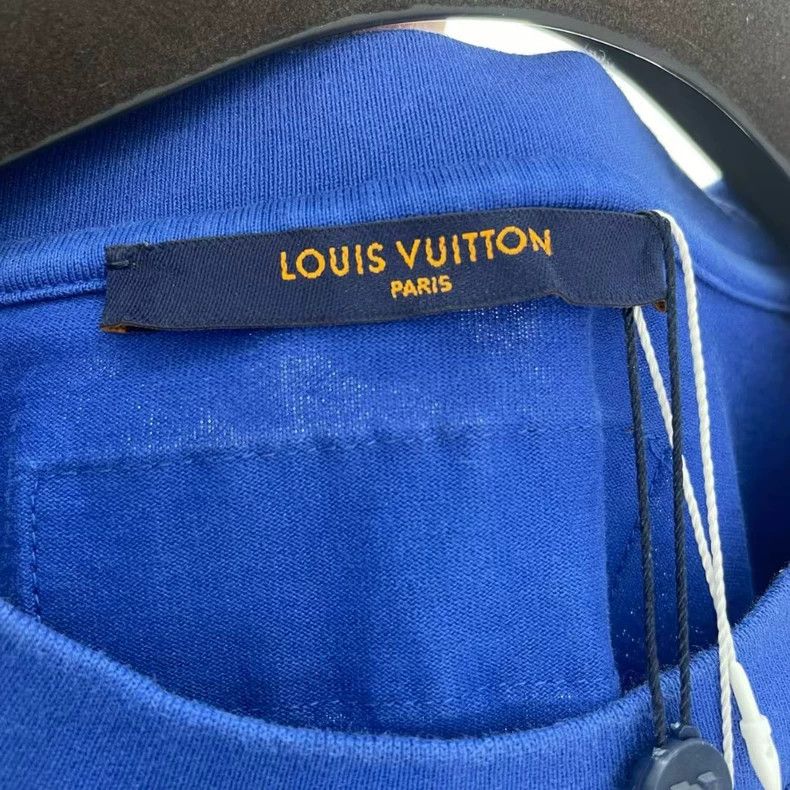Louis Vuitton Louis Vuitton Blue Embossed Short Sleeve Tee - dmc Size US L / EU 52-54 / 3 - 4 Thumbnail