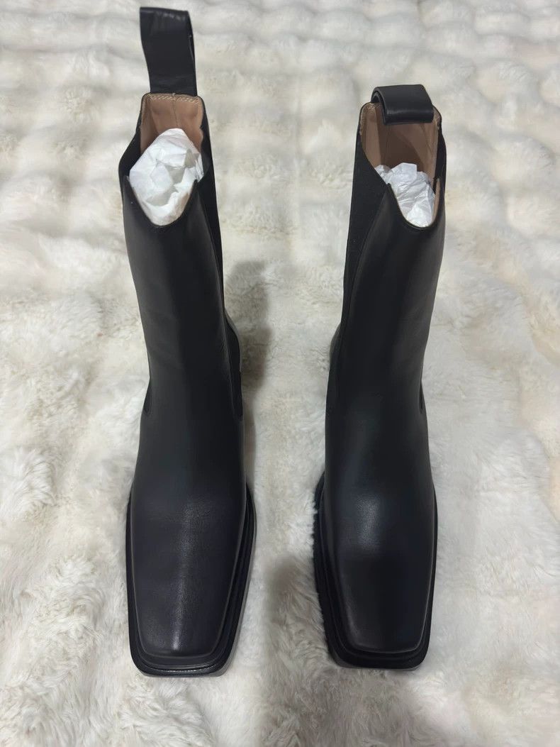 Bottega Veneta Bottega Veneta Runway Square-Toe Chelsea Boots - dmc Size US 7 / EU 40 - 4 Thumbnail
