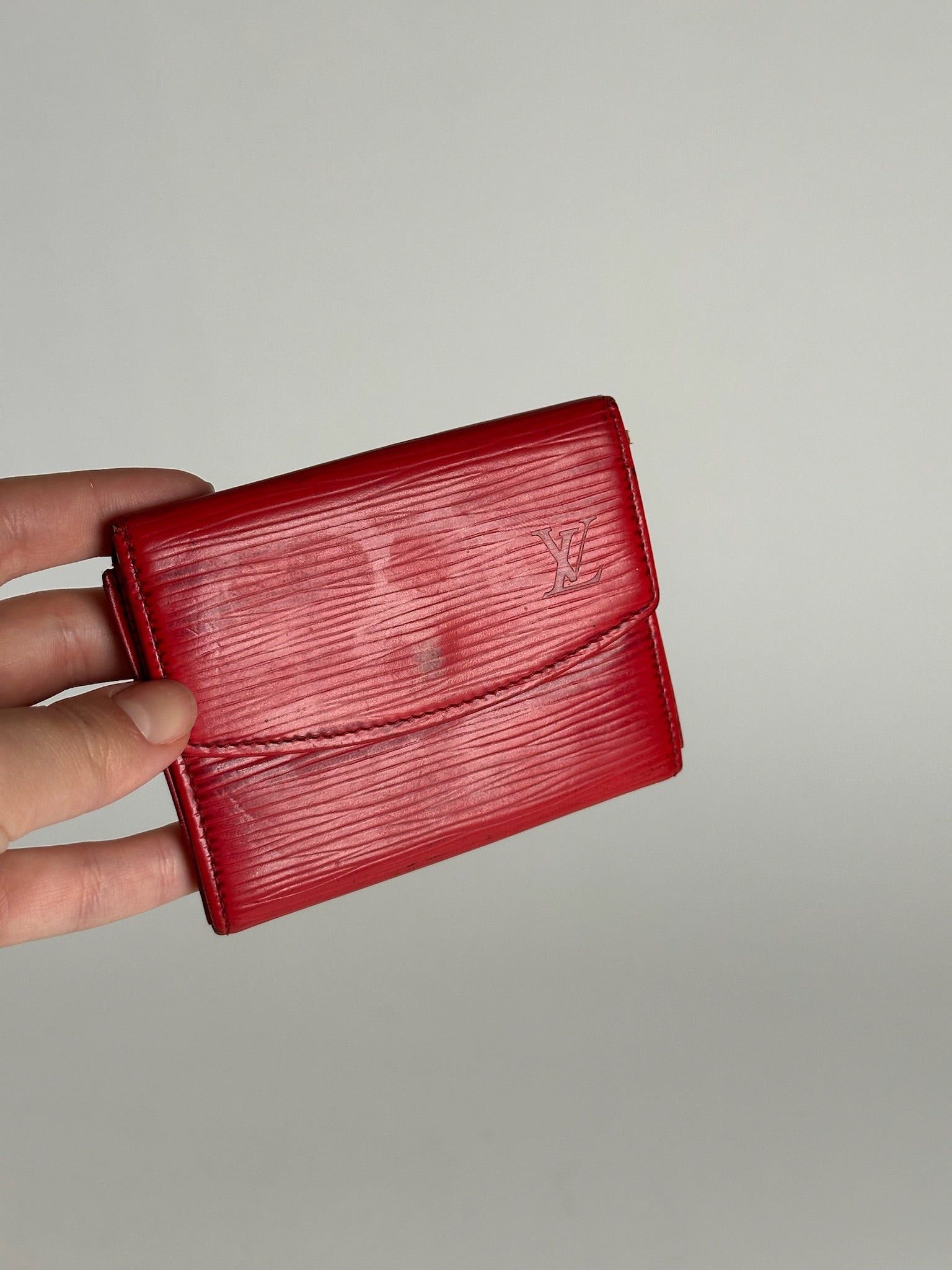 Louis Vuitton Vintage EPI Leather Card Holder red Size ONE SIZE - 4 Thumbnail
