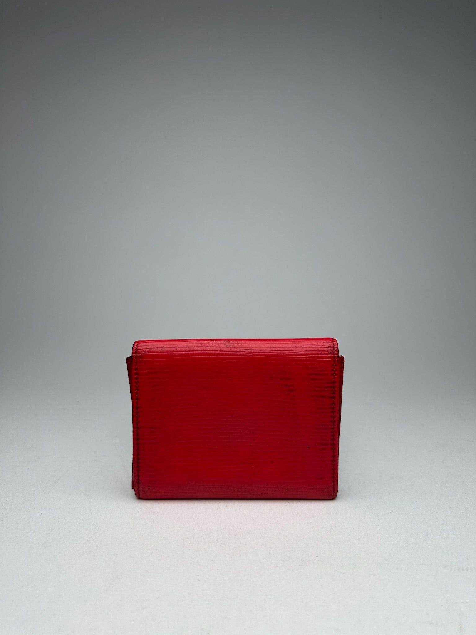 Louis Vuitton Vintage EPI Leather Card Holder red Size ONE SIZE - 2 Thumbnail